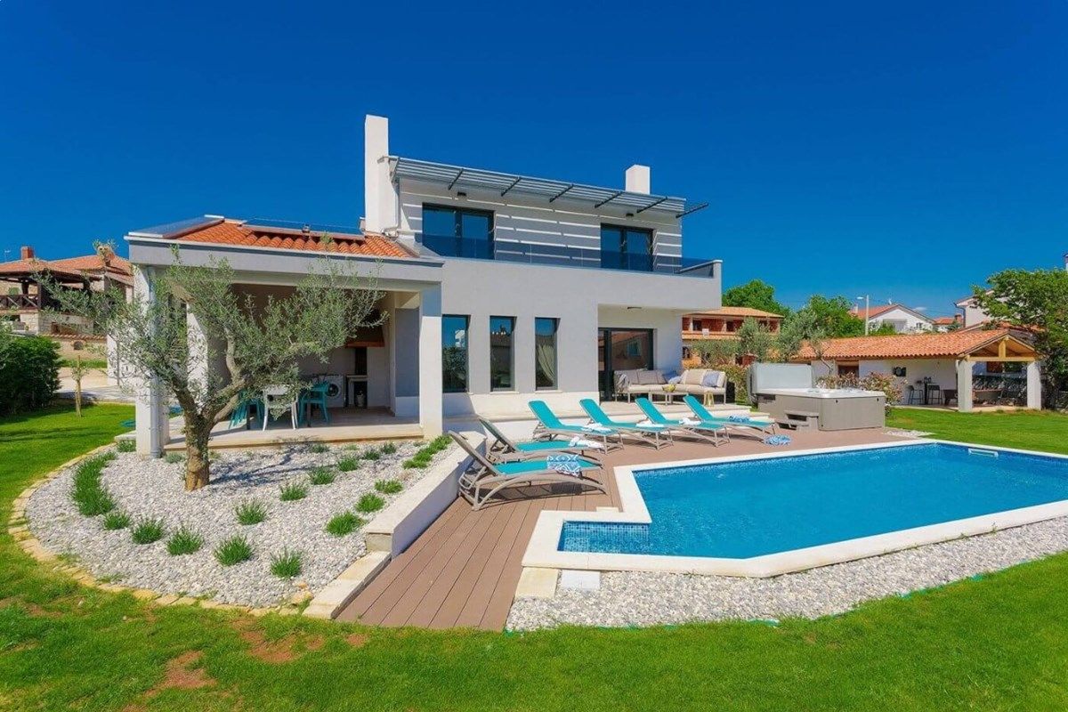 Villa Grande 74148-K1