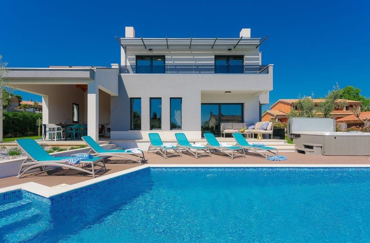Villa Grande 74148-K1