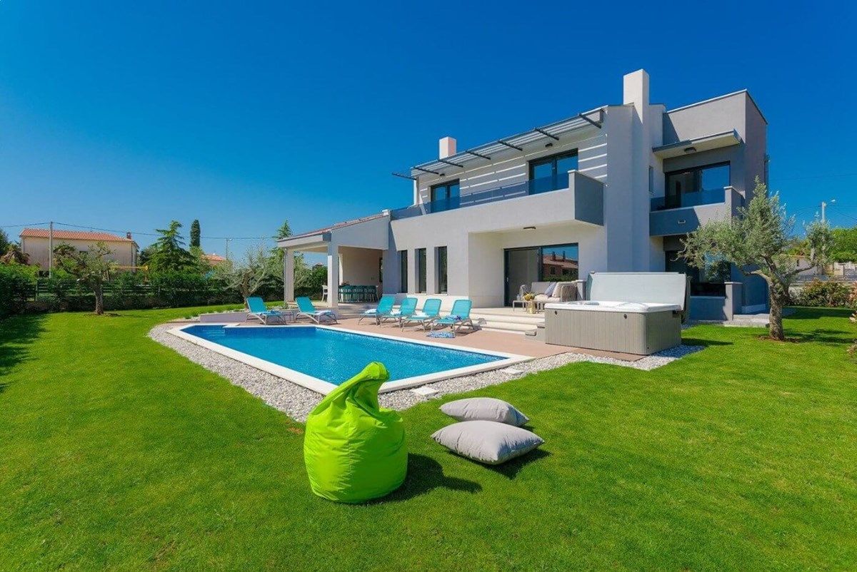 Villa Grande 74148-K1