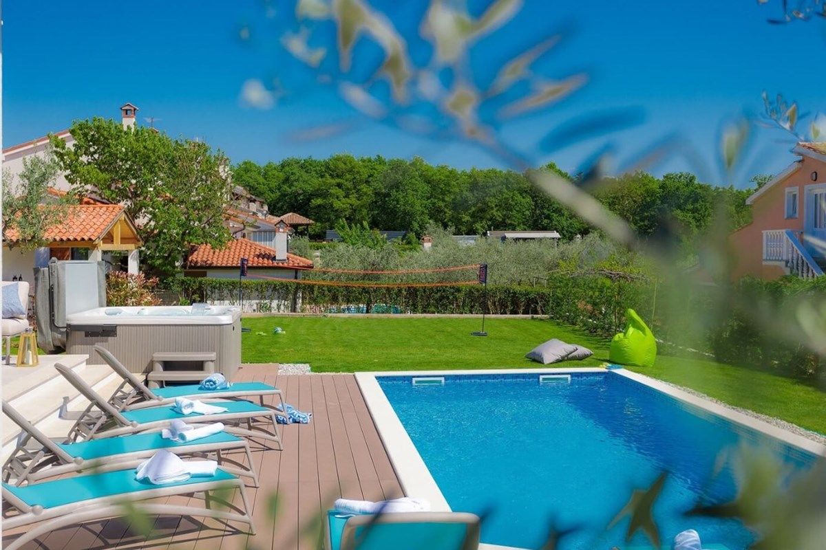 Villa Grande 74148-K1
