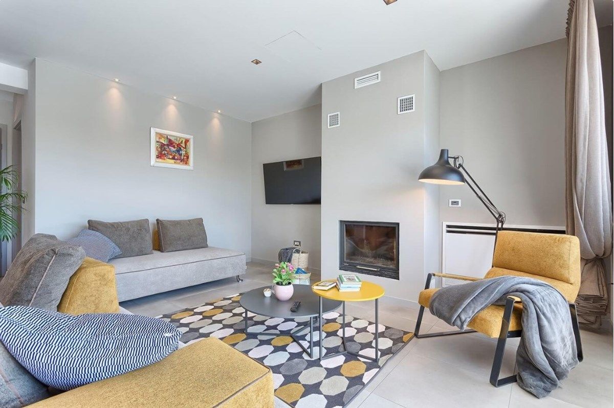 Villa Grande 74148-K1