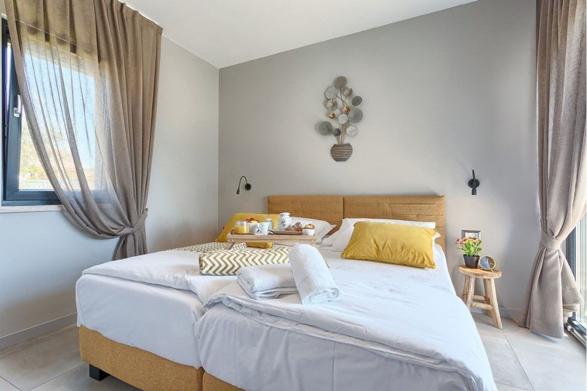 Villa Grande 74148-K1