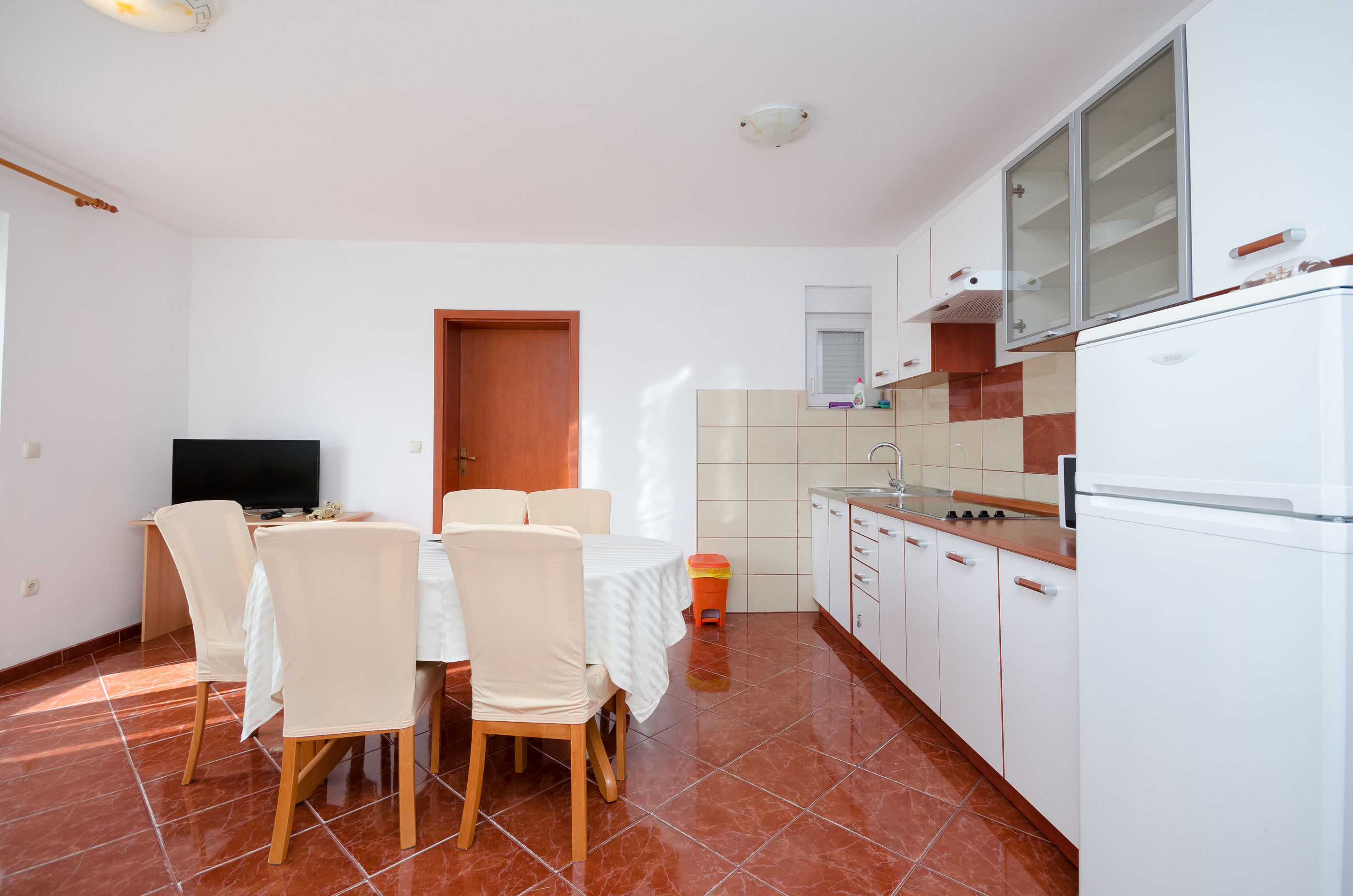 Apartments Pela 87031-A1
