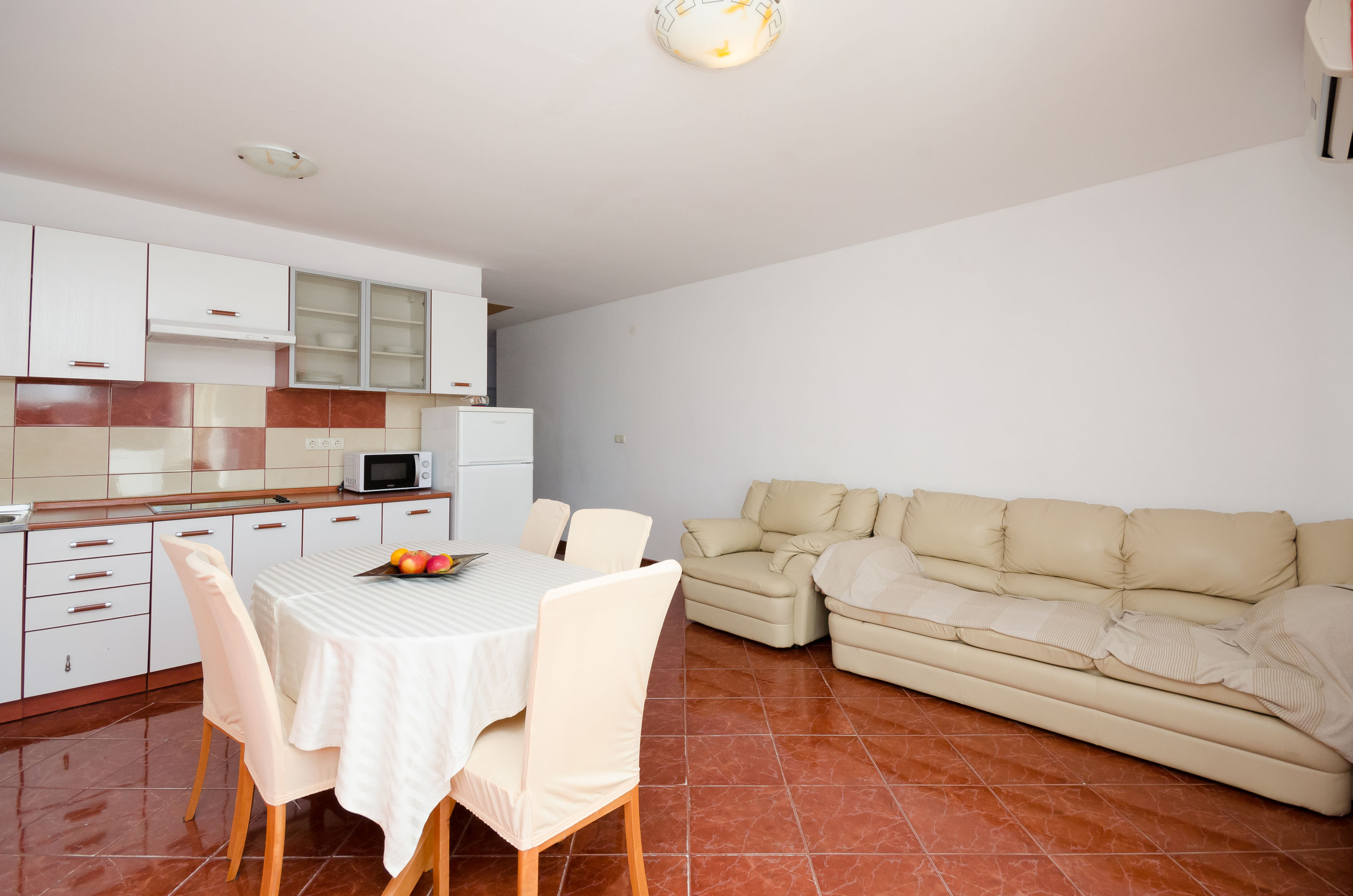 Apartments Pela 87031-A1