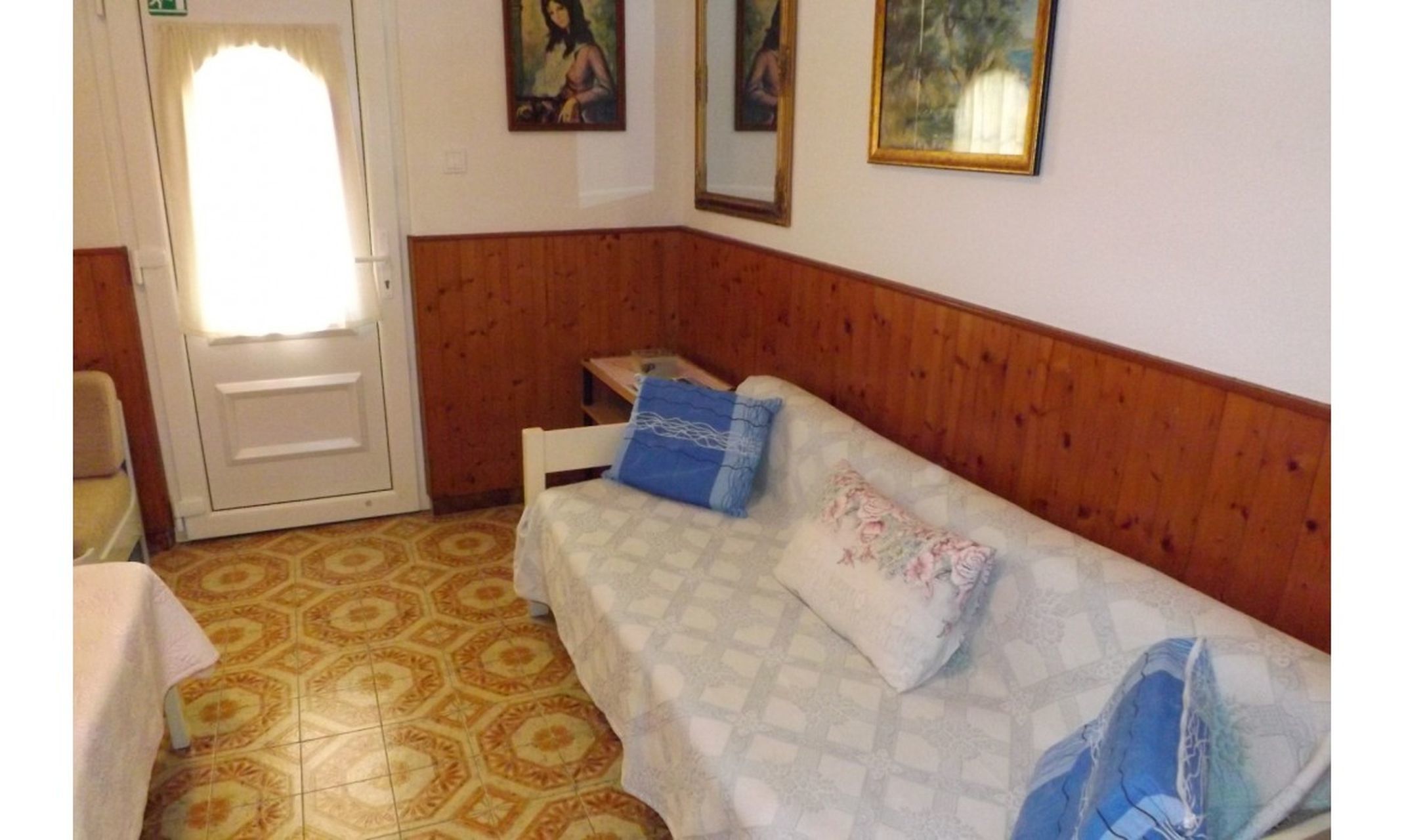 Apartments Danica 75071-A2