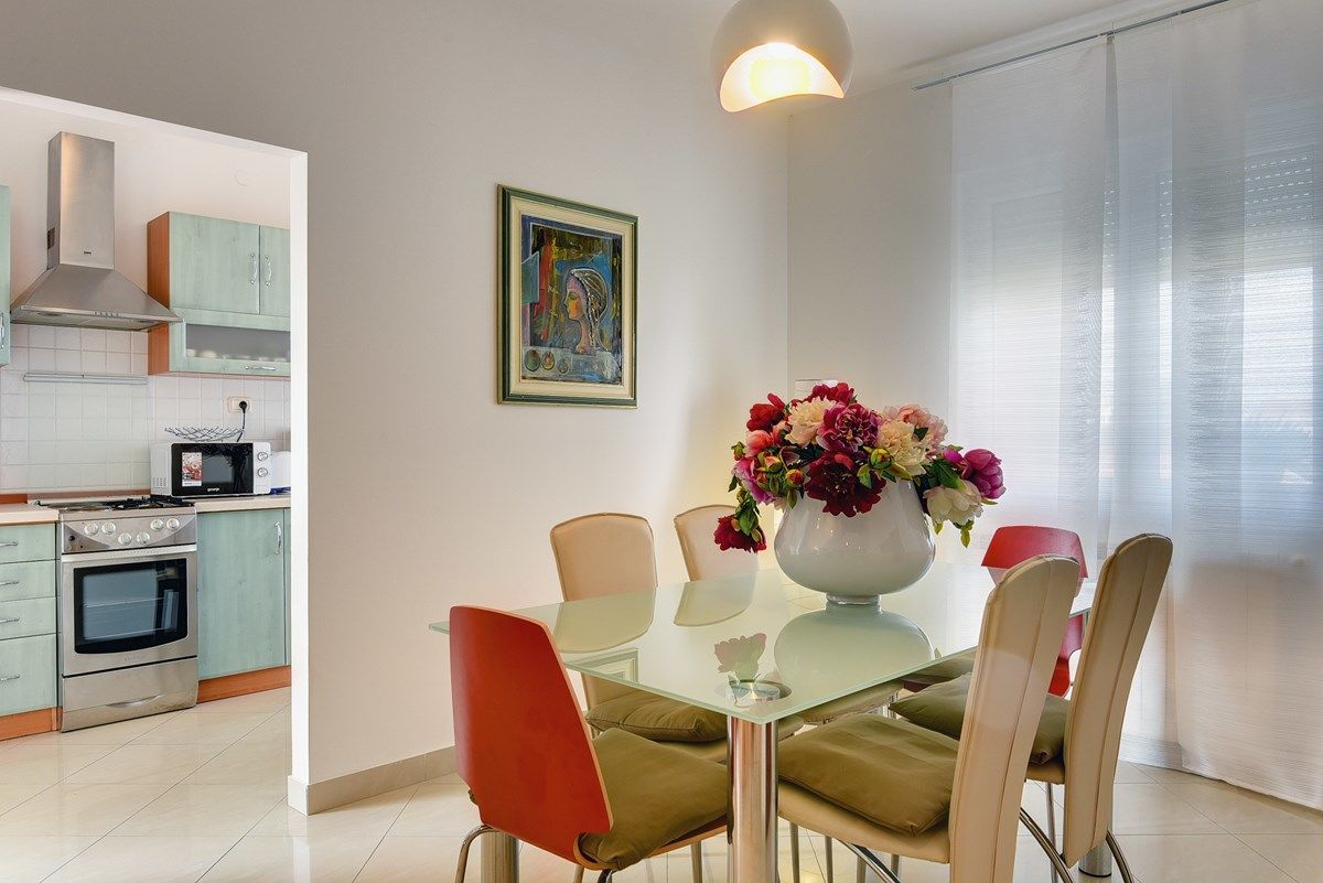 Apartments Villa Delia 16841-A1
