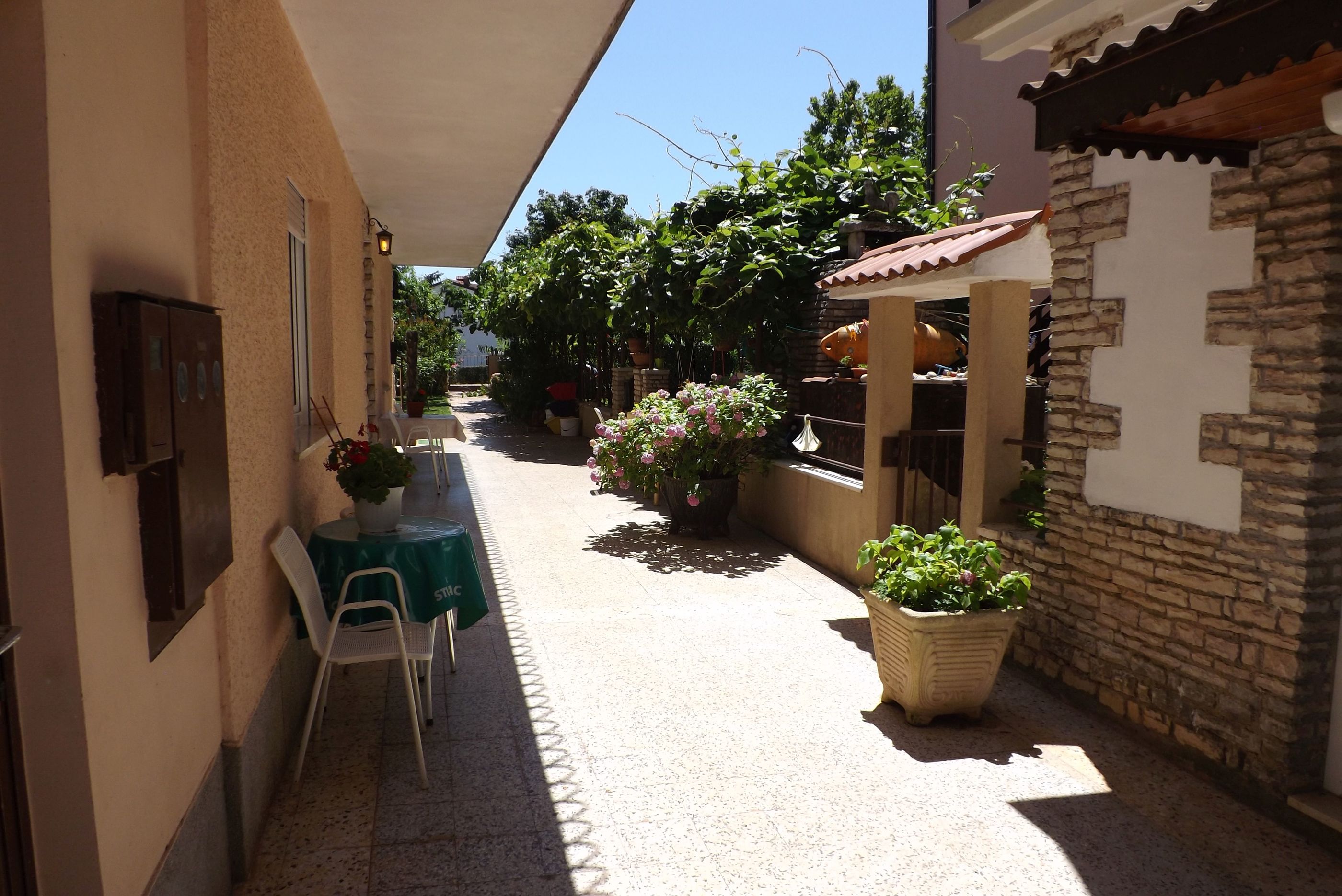 Apartments Danica 75071-A1
