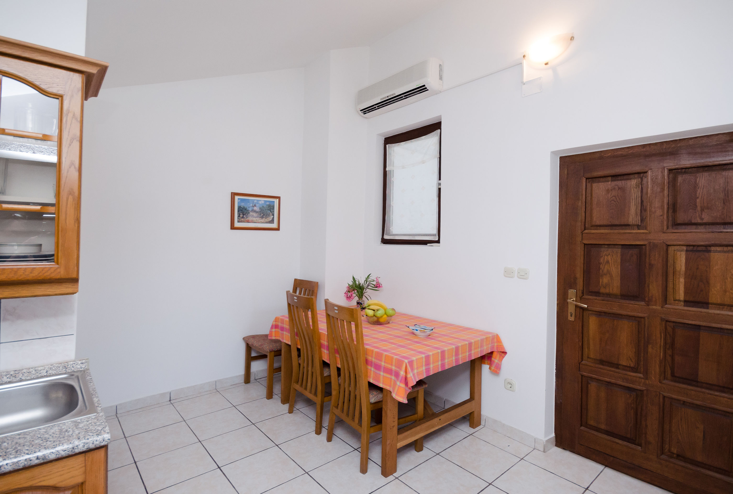 Apartments Drago 70881-A6