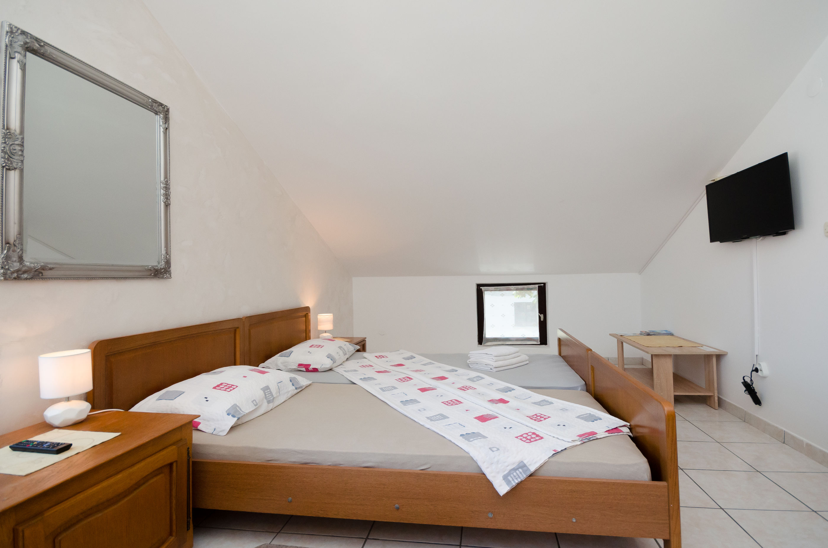 Apartments Drago 70881-A6