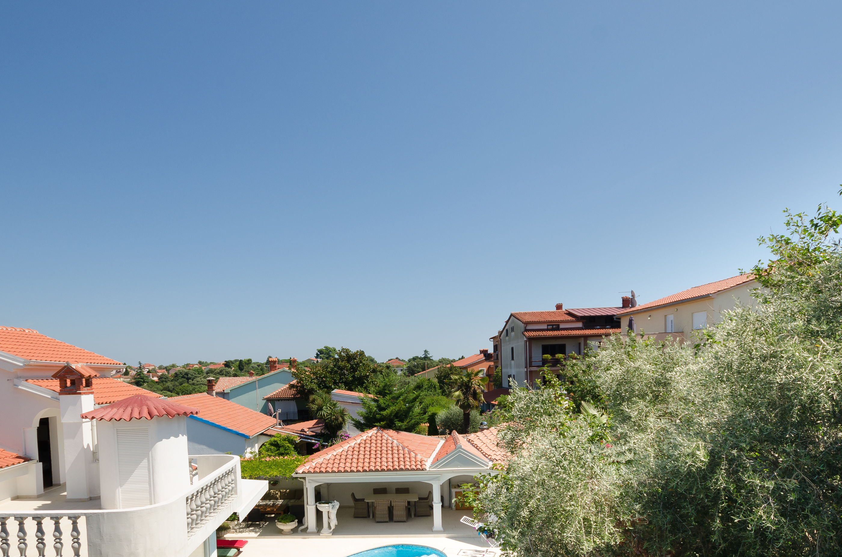 Apartments Drago 70881-A6