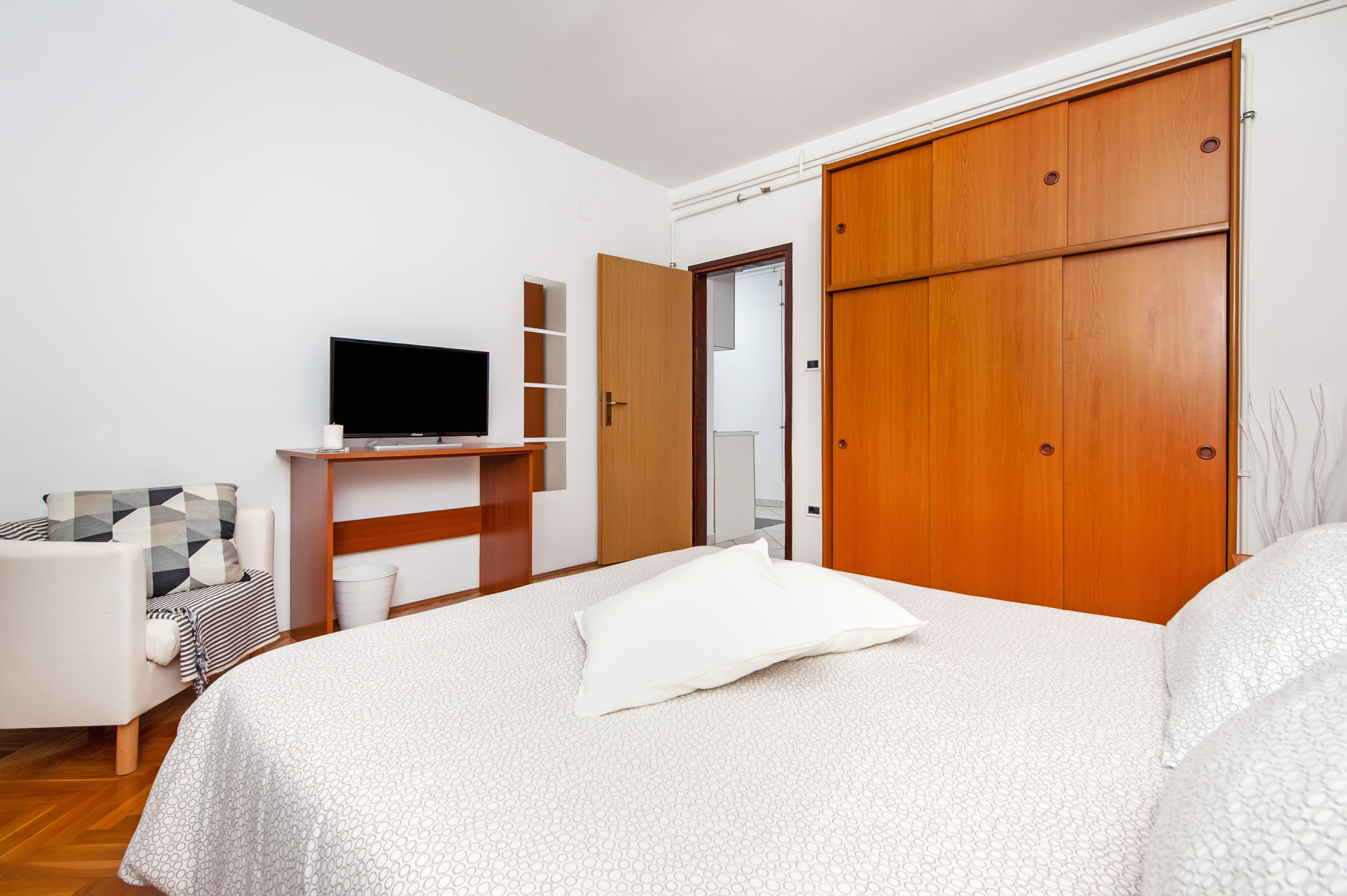 Apartments Milan 75651-A2