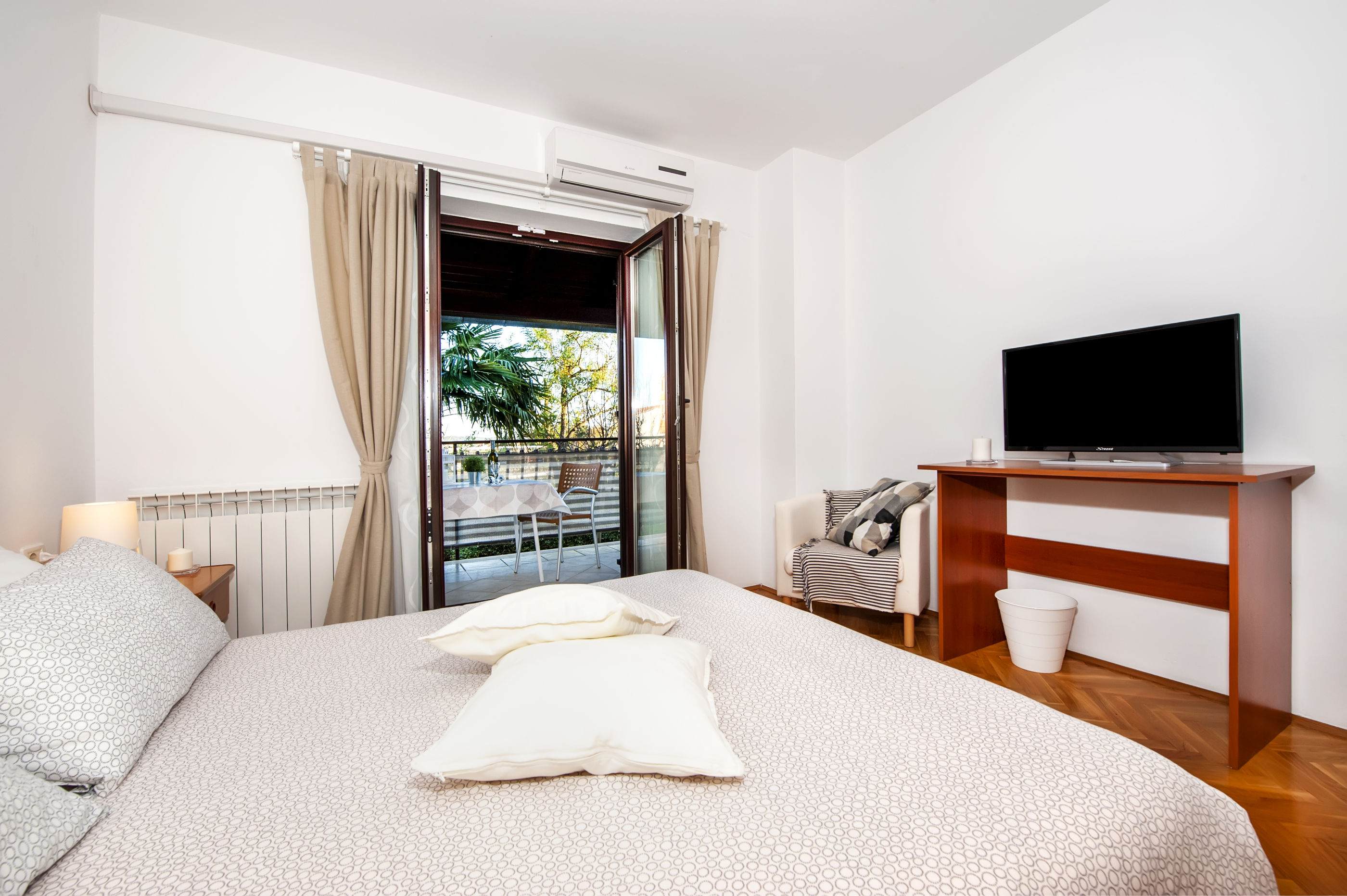 Apartments Milan 75651-A2