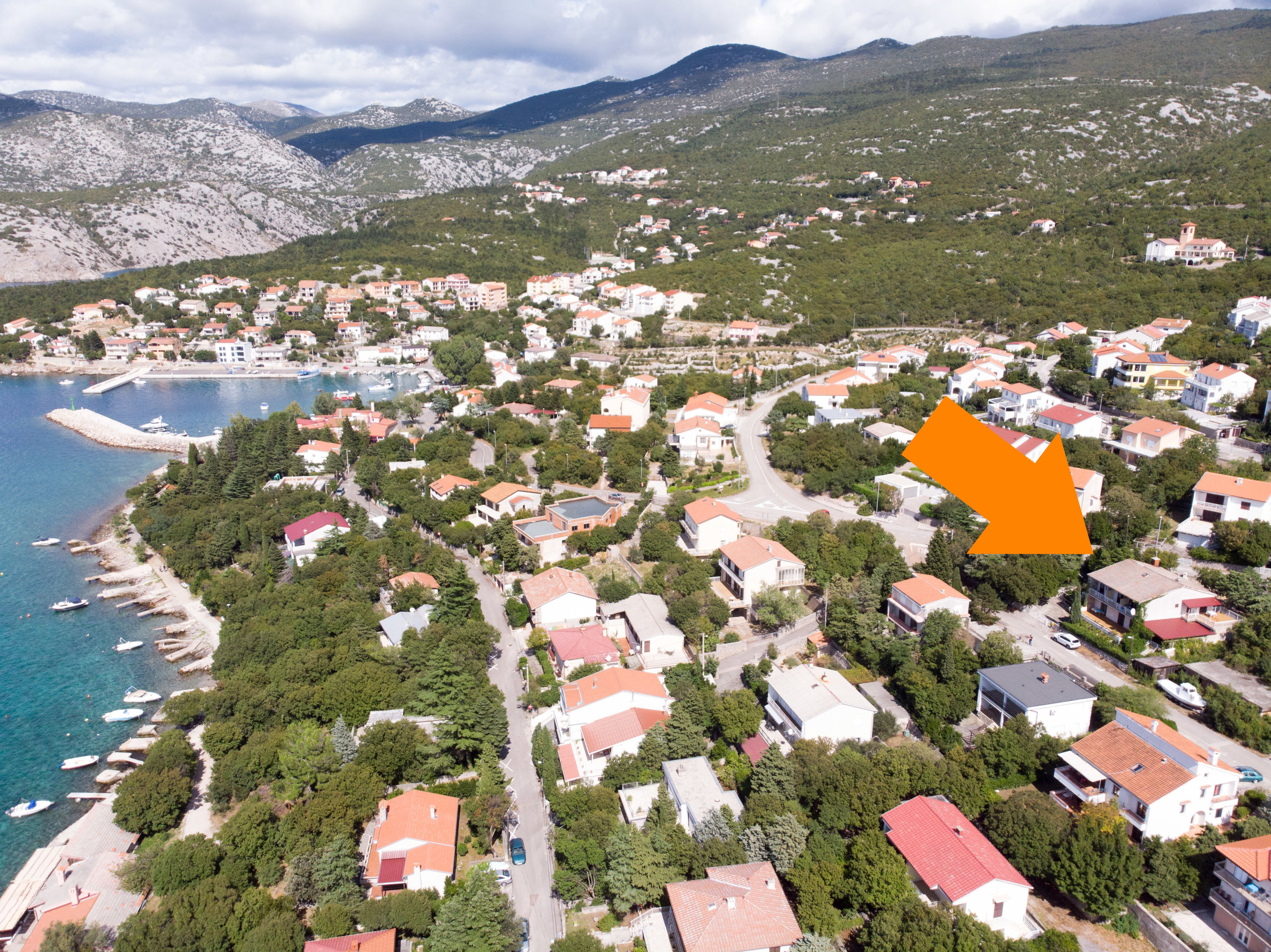 Apartments and Room Luka 86431-A1