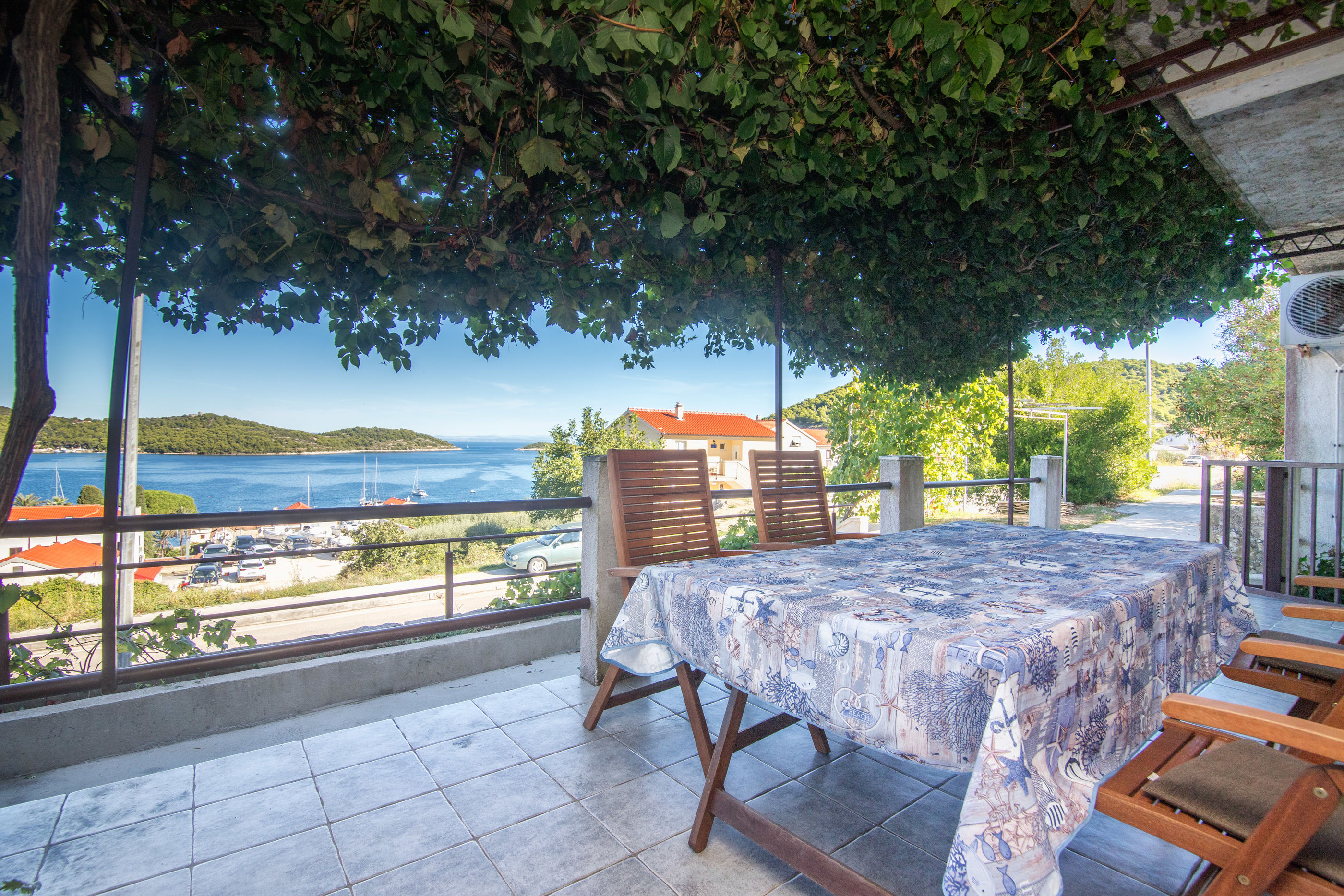 Apartments Jakša 72821-A1