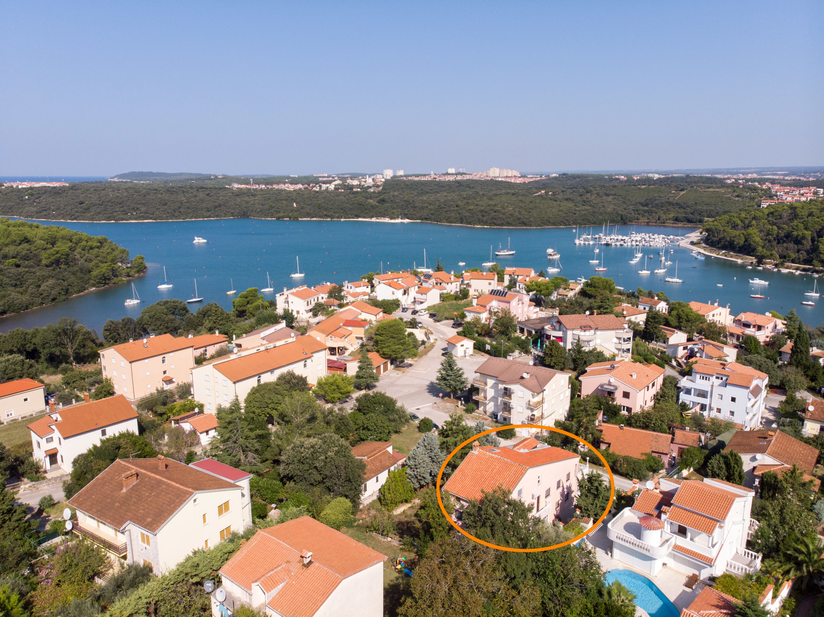 Apartments Drago 70881-A1