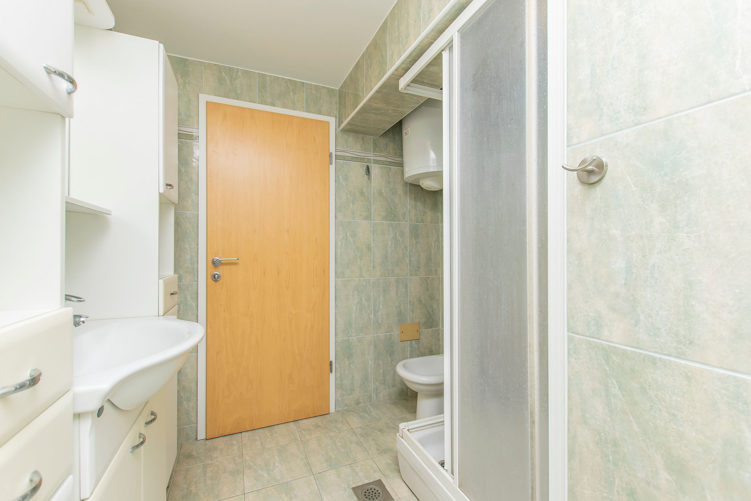 Apartments Only For Family 76441-A1
