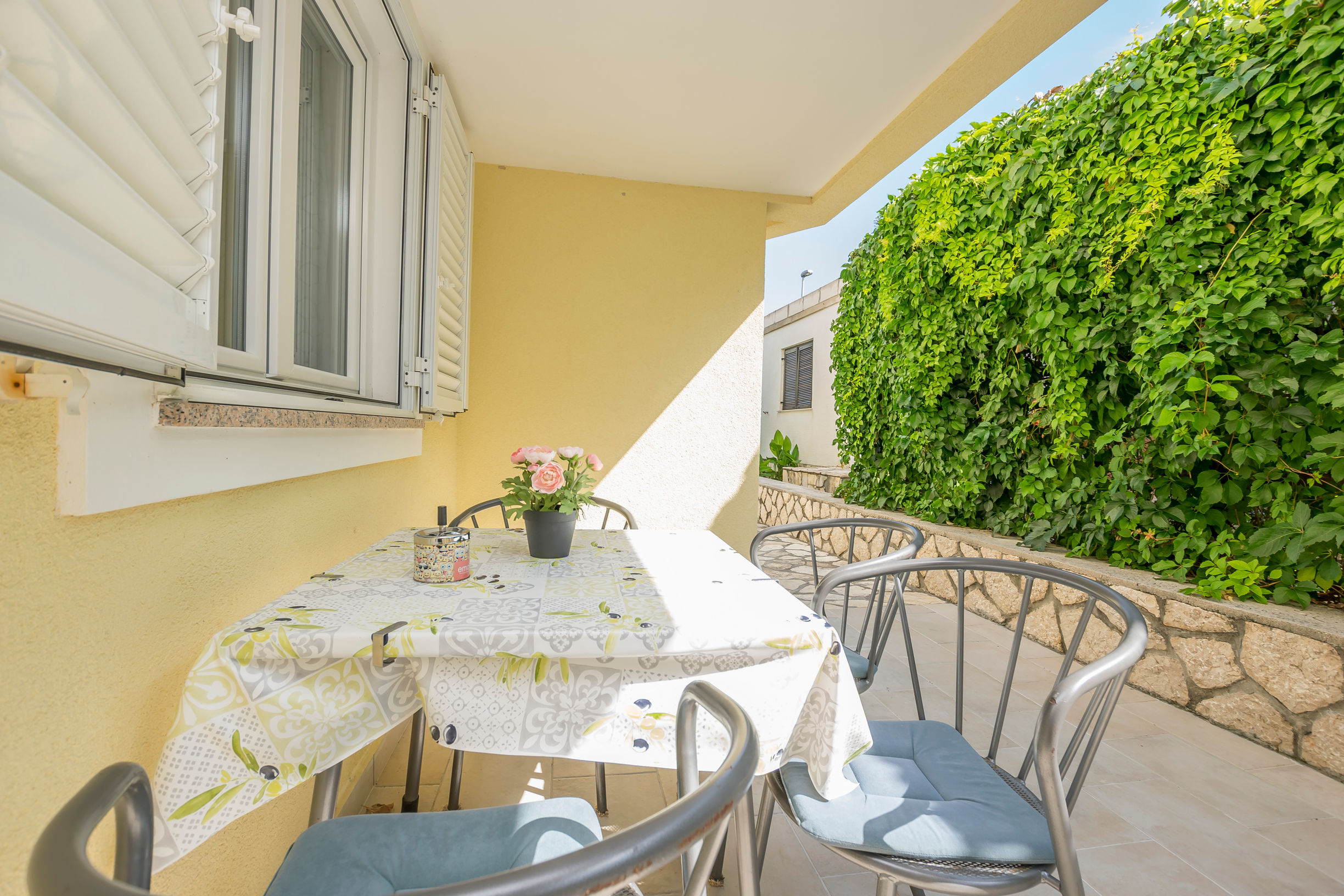 Apartments Only For Family 76441-A1