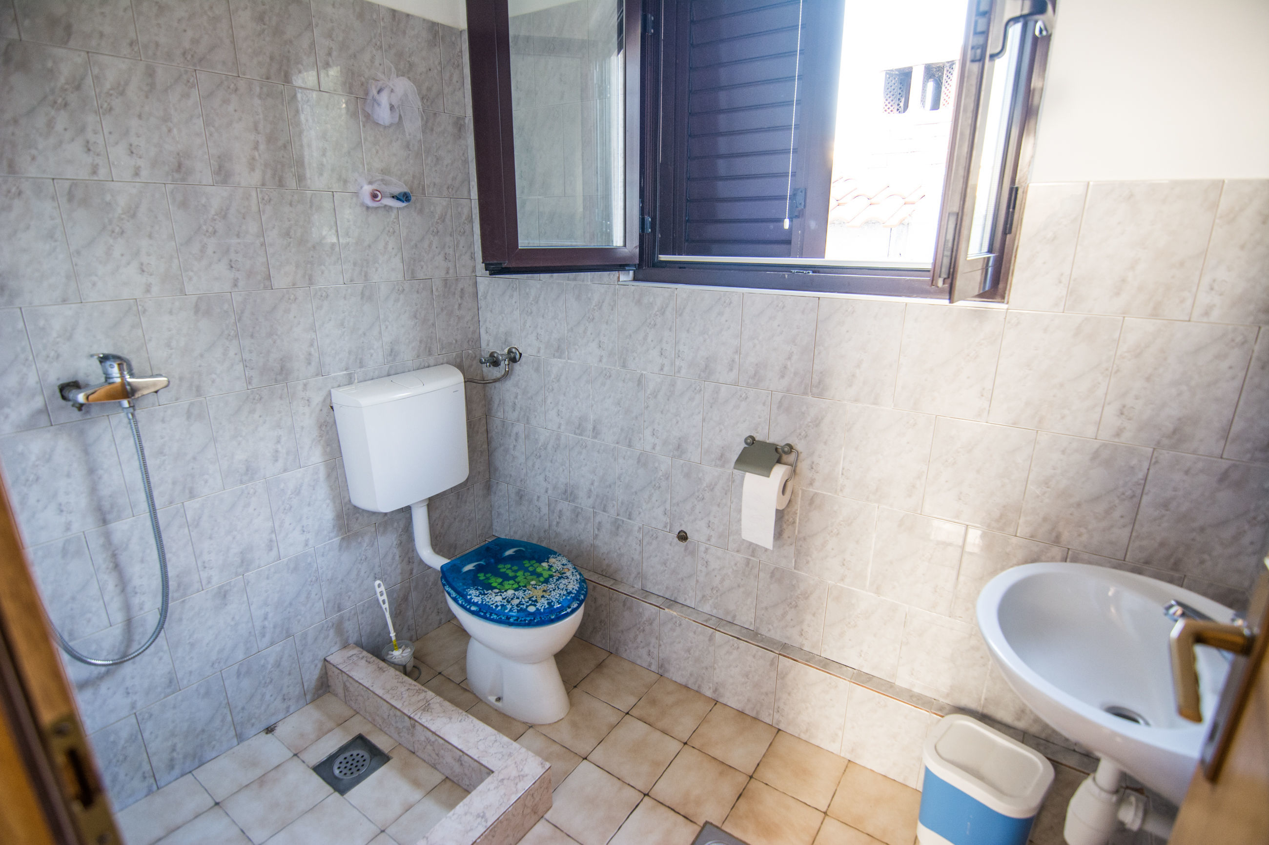 House Otusi 14941-K1