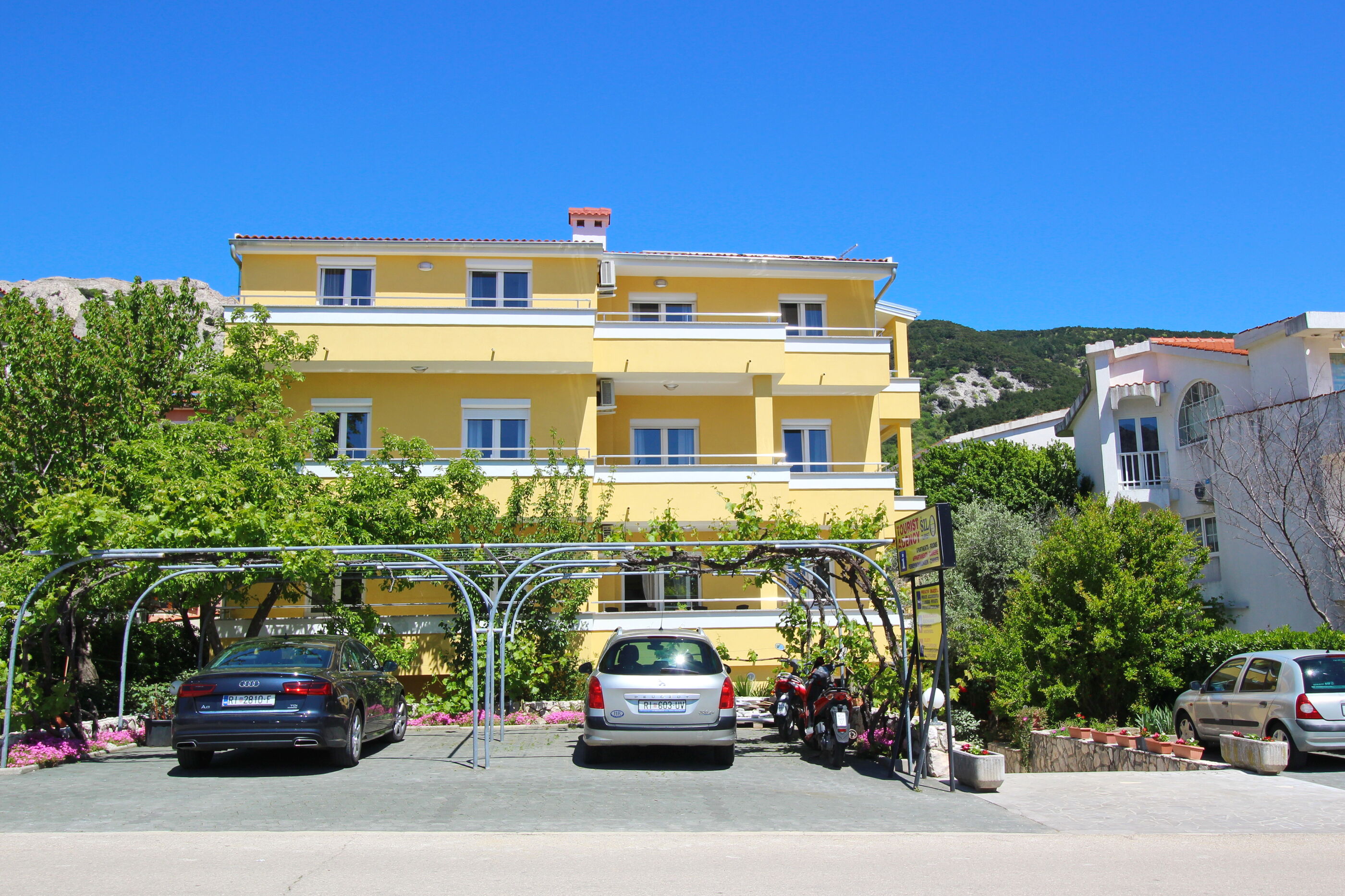 Apartments Brnić 69011-A7