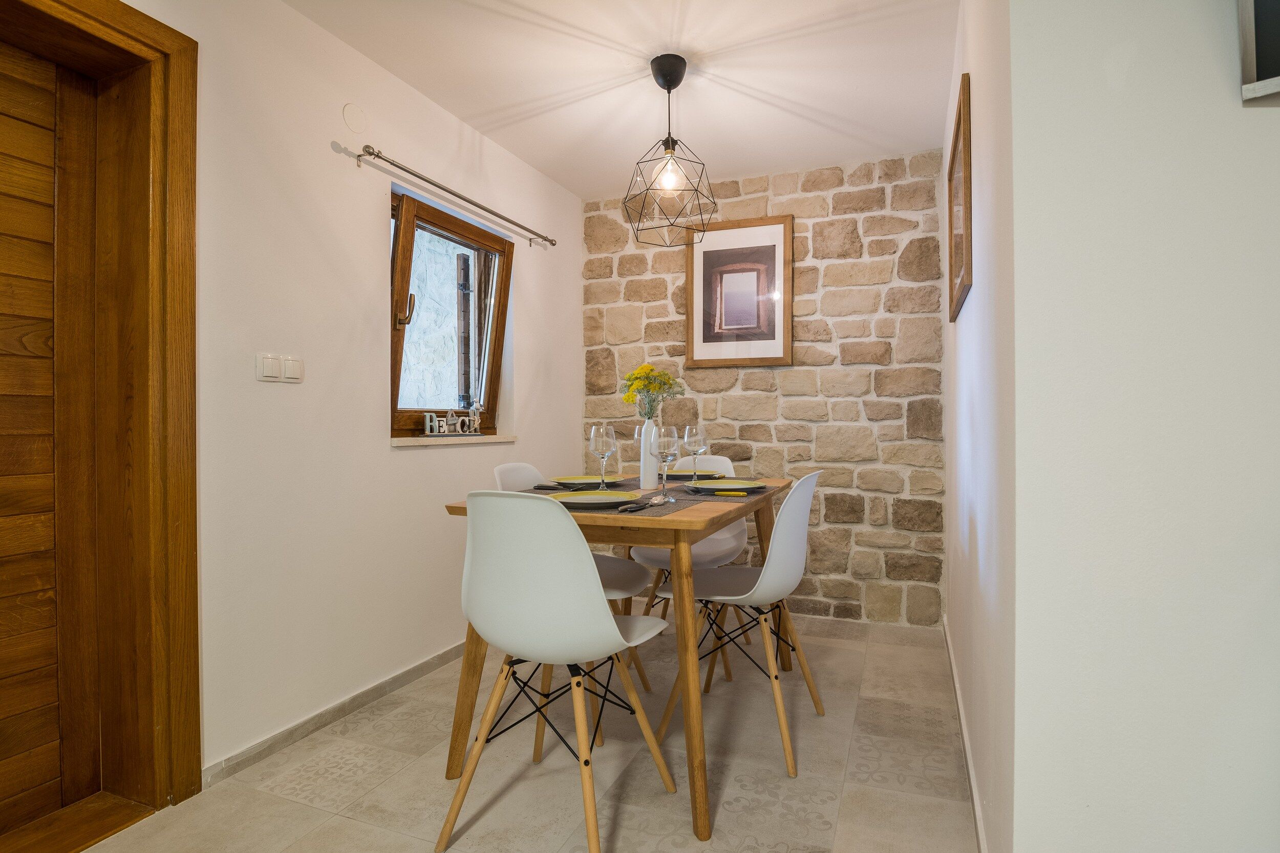 Apartments Malcic 20745-A1