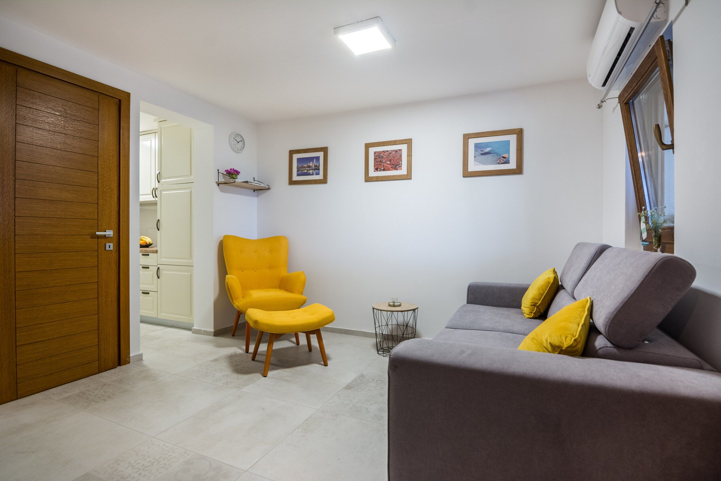 Apartments Malcic 20745-A1