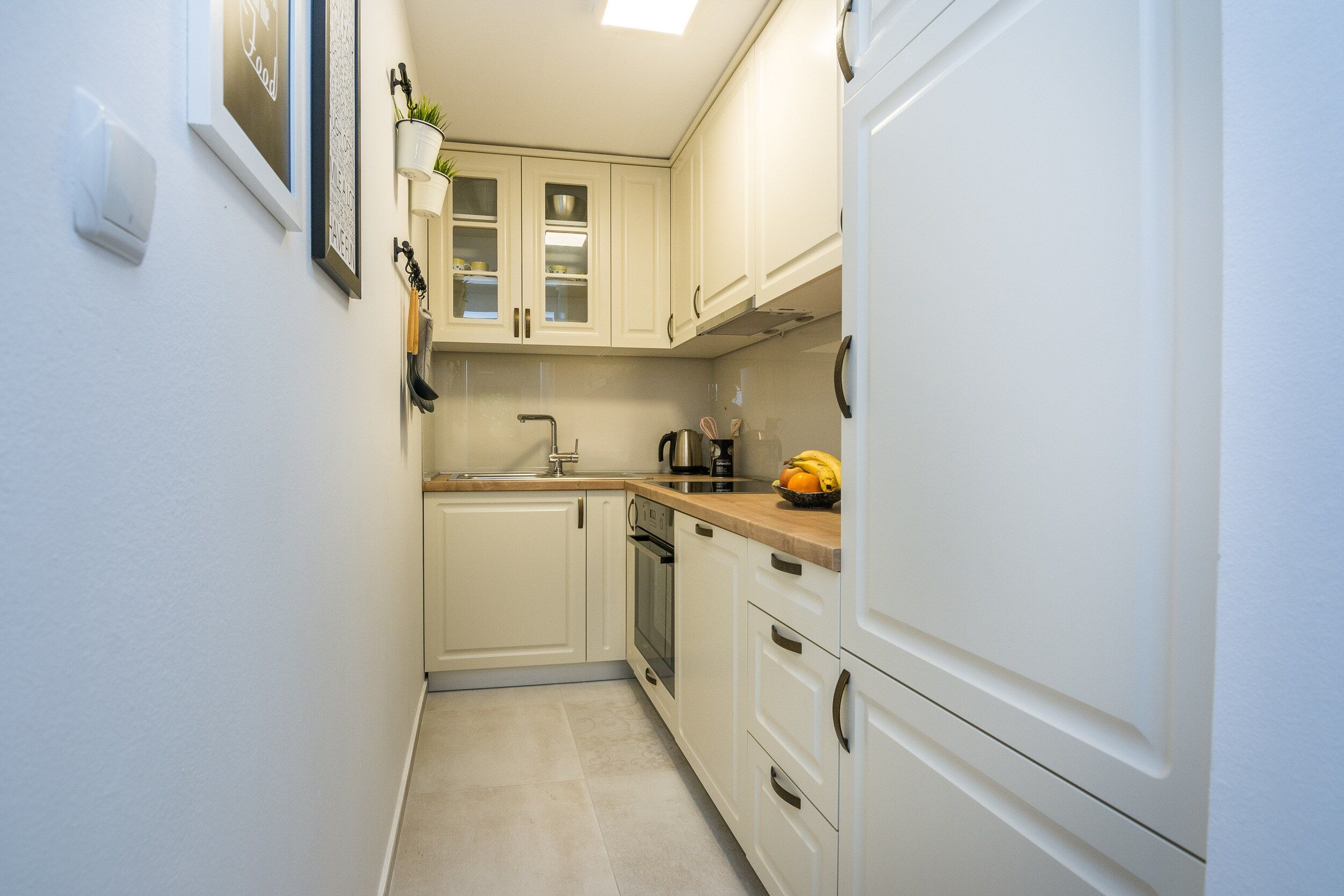 Apartments Malcic 20745-A1