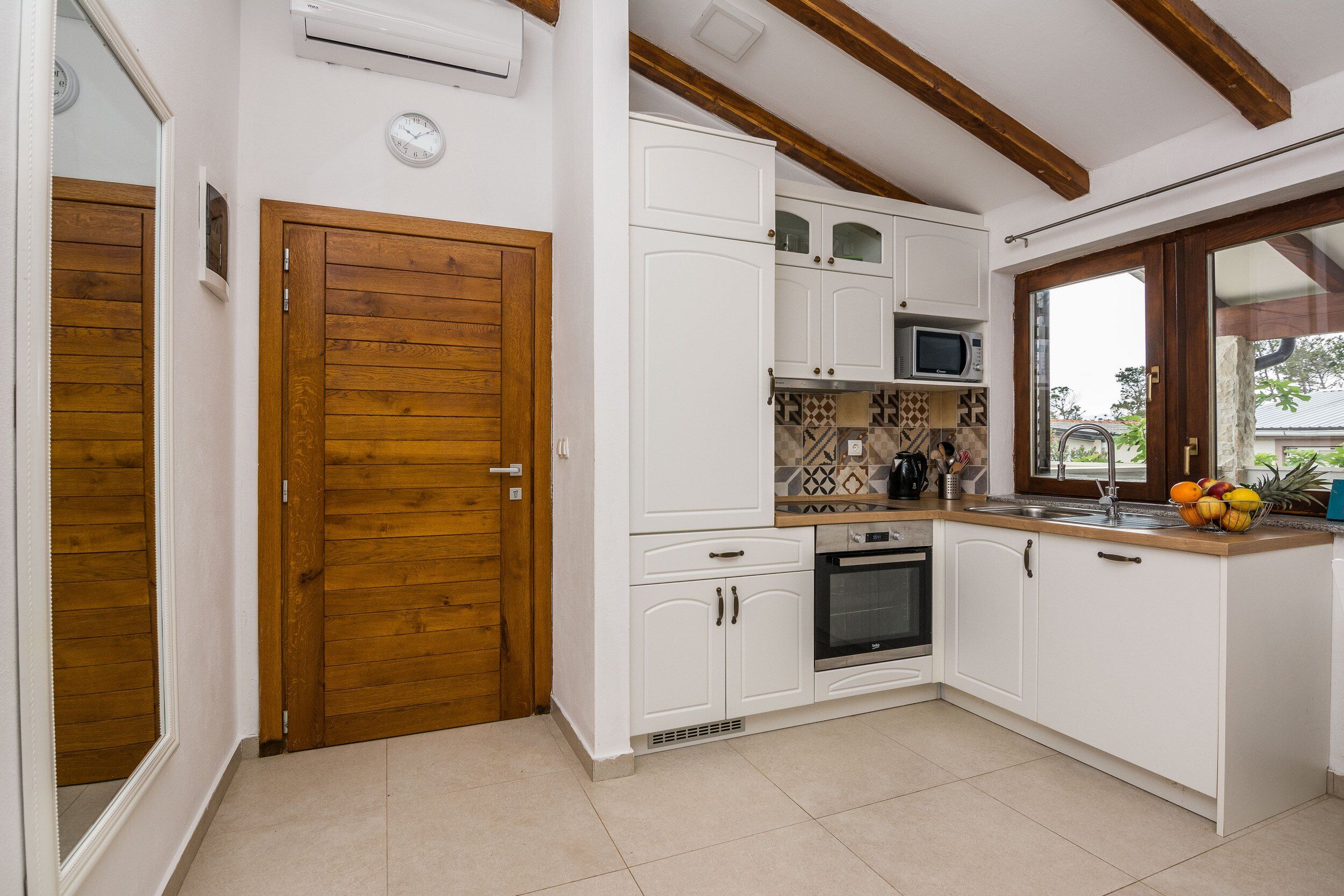 Apartments Malcic 20745-A2