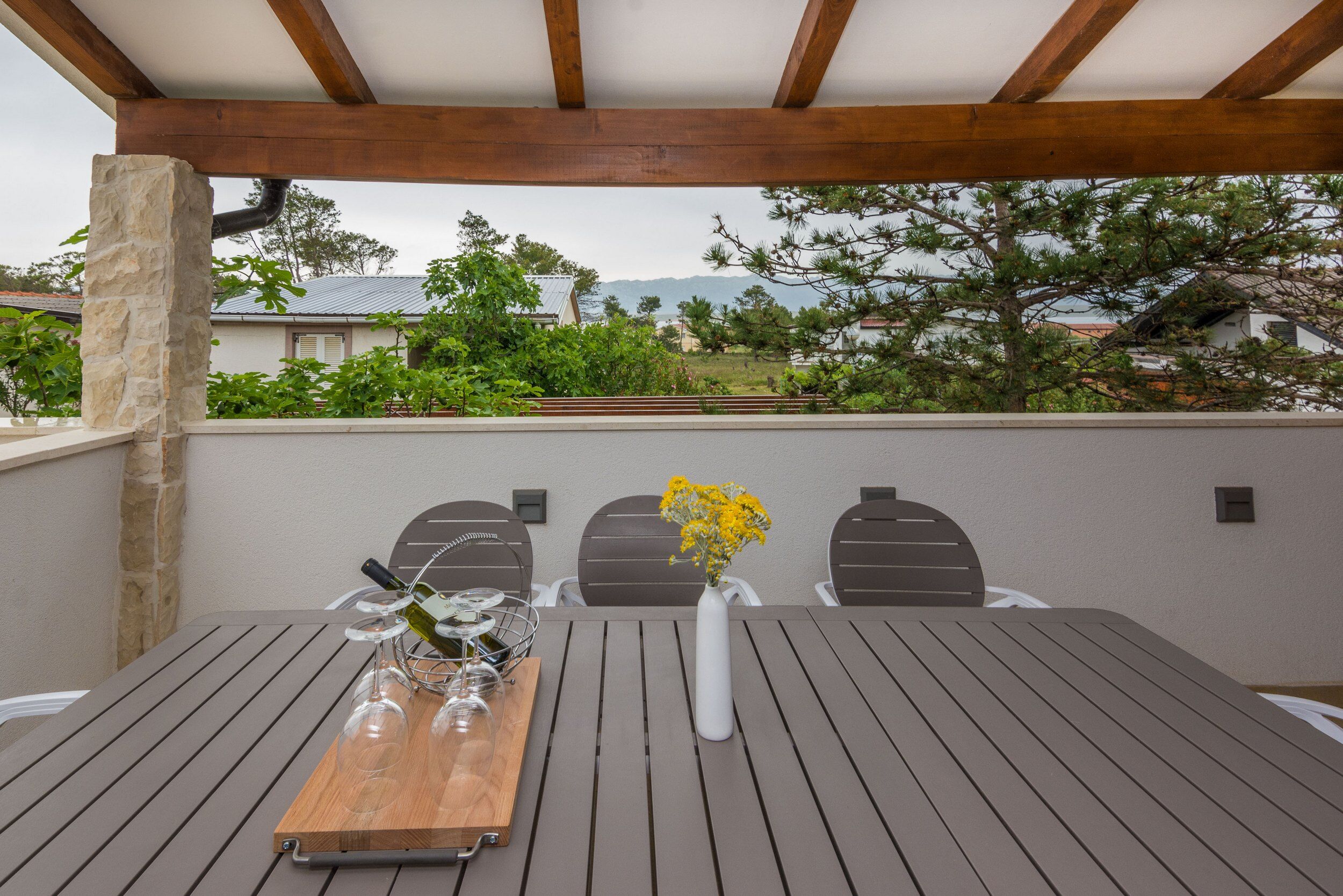 Apartments Malcic 20745-A2
