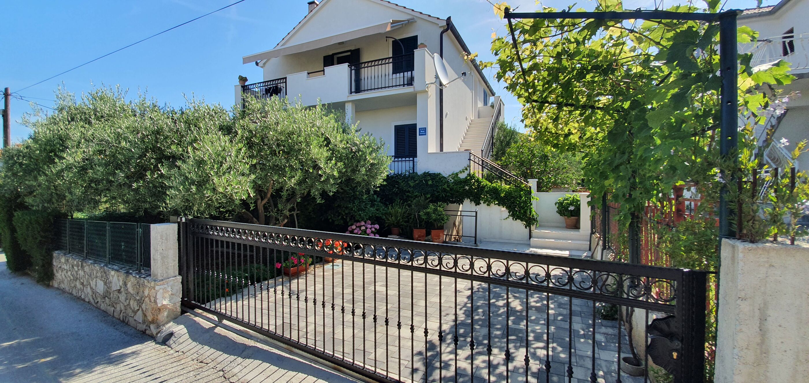 Apartments Salsa 51311-A2