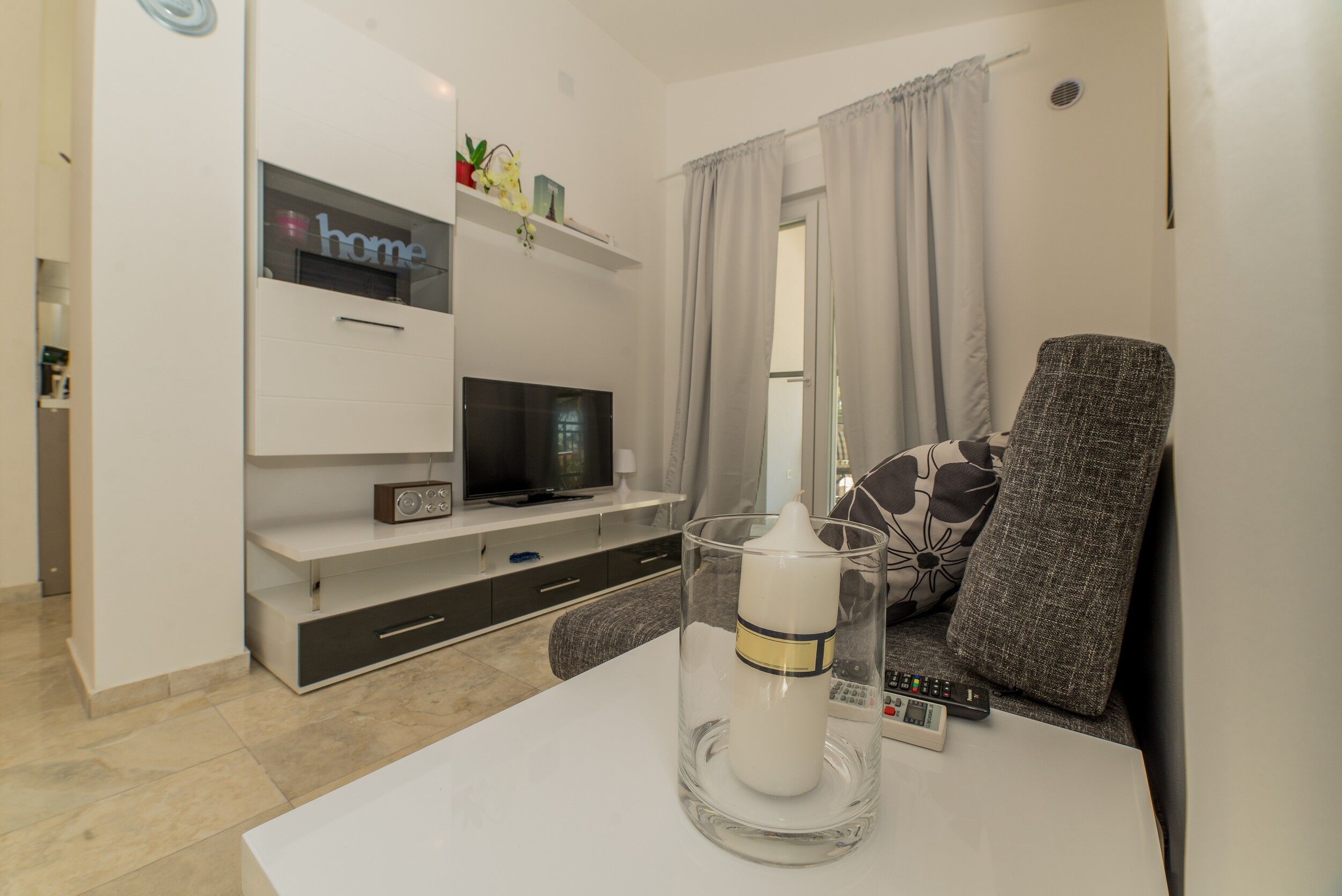 Apartments Djian 30627-A2