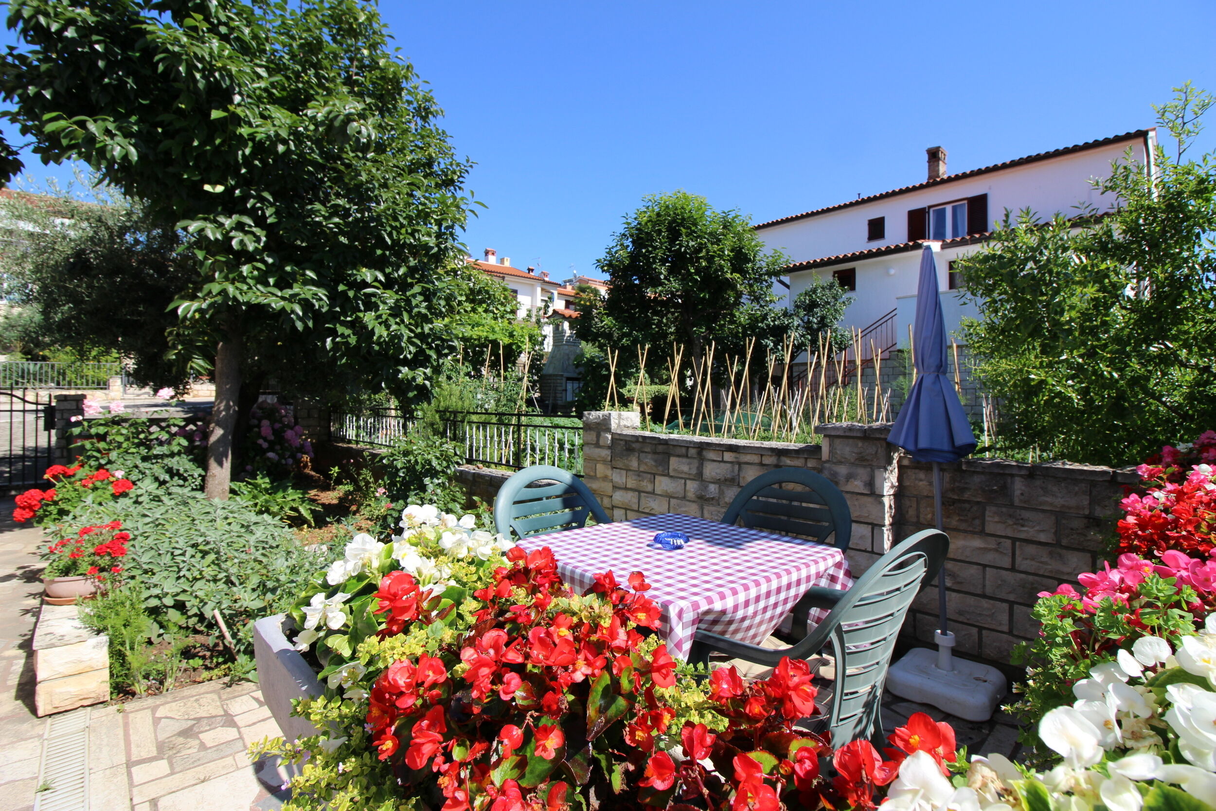 Apartments DORITA 15509-A1