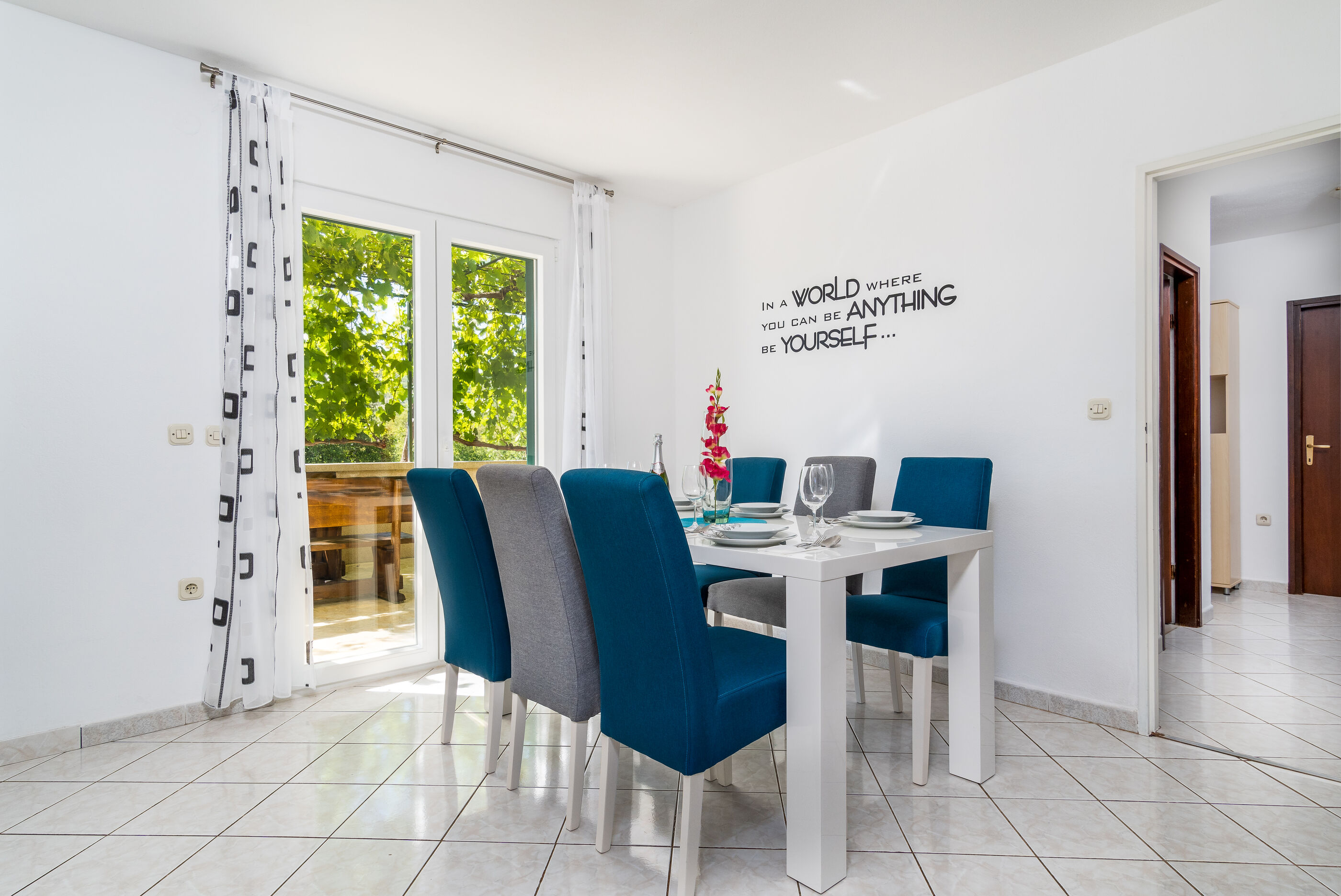 House Simani 17641-K1