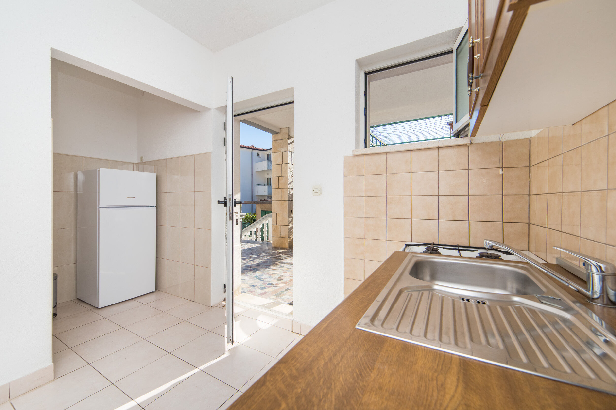 Apartments Ostrog 78351-A6