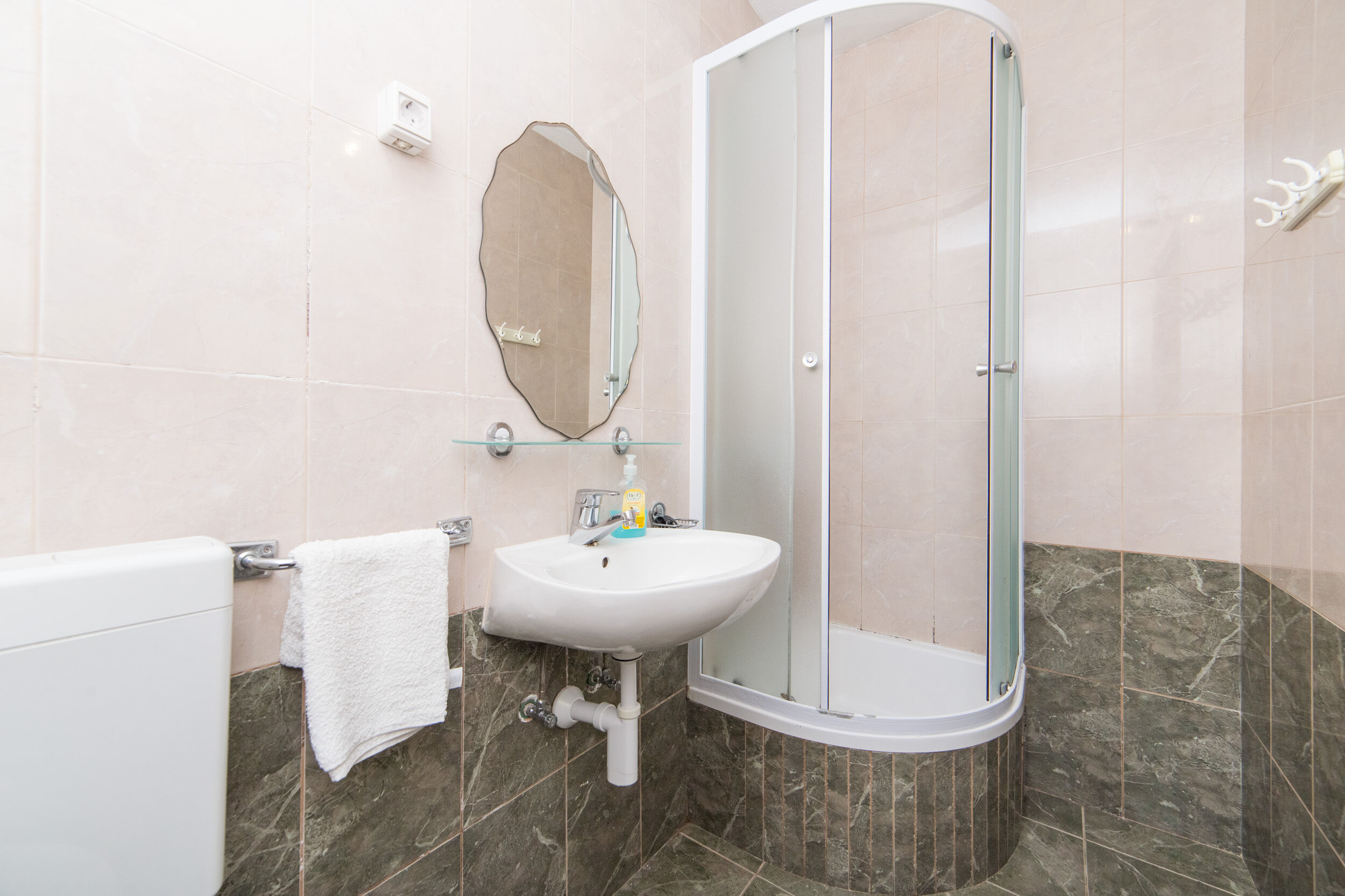 Apartments Ostrog 78351-A6