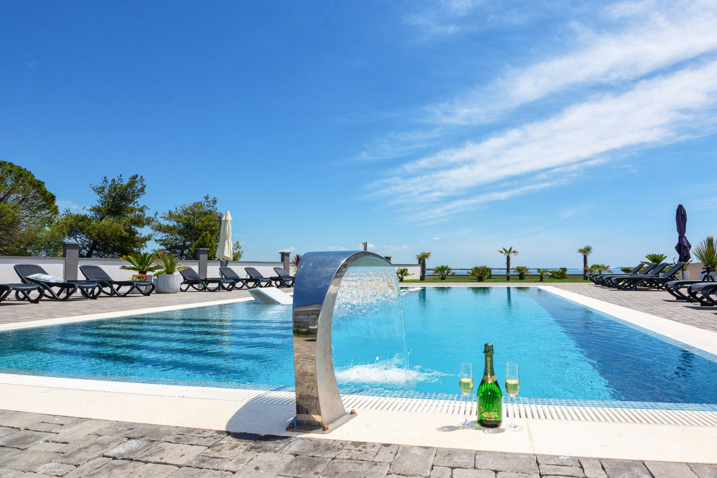 Apartments Basic Vesna 18439-A2