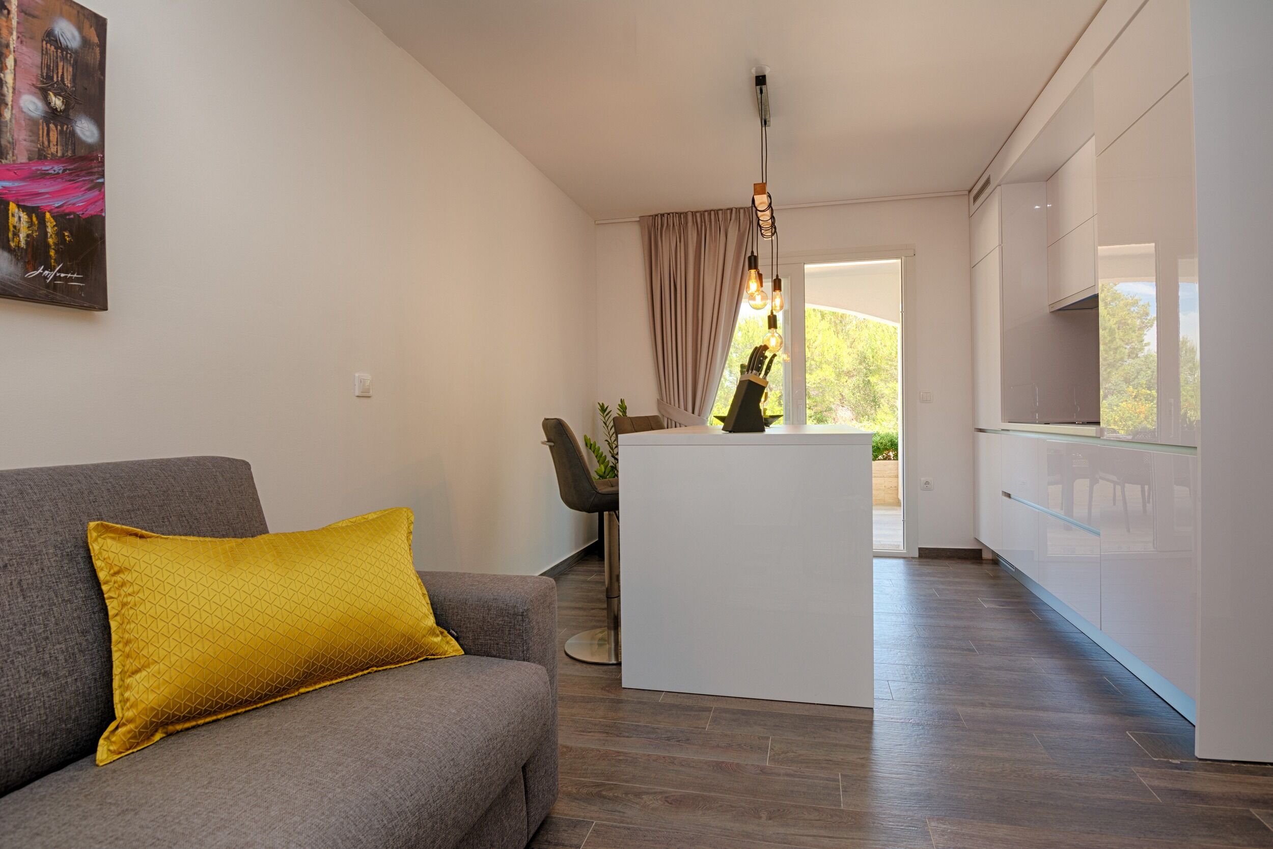 Apartments Basic Vesna 18439-A1