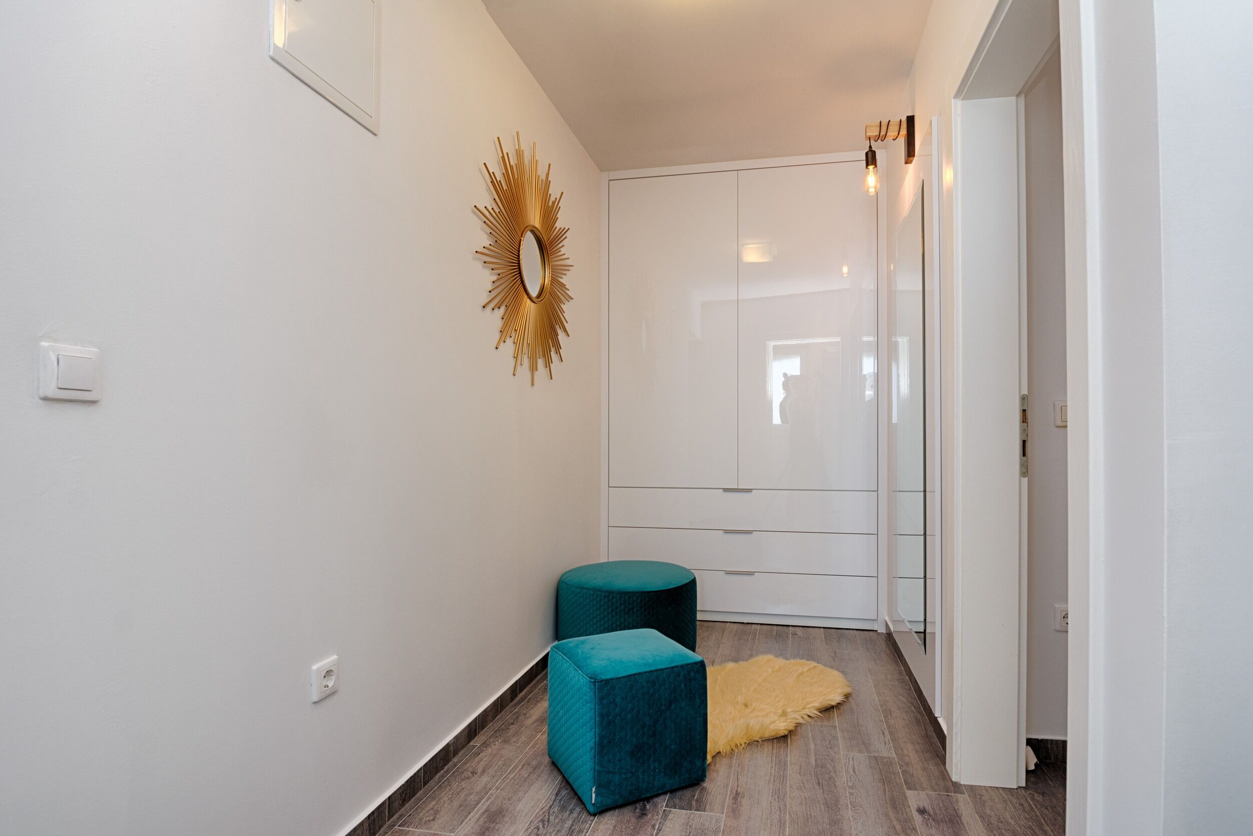 Apartments Basic Vesna 18439-A2