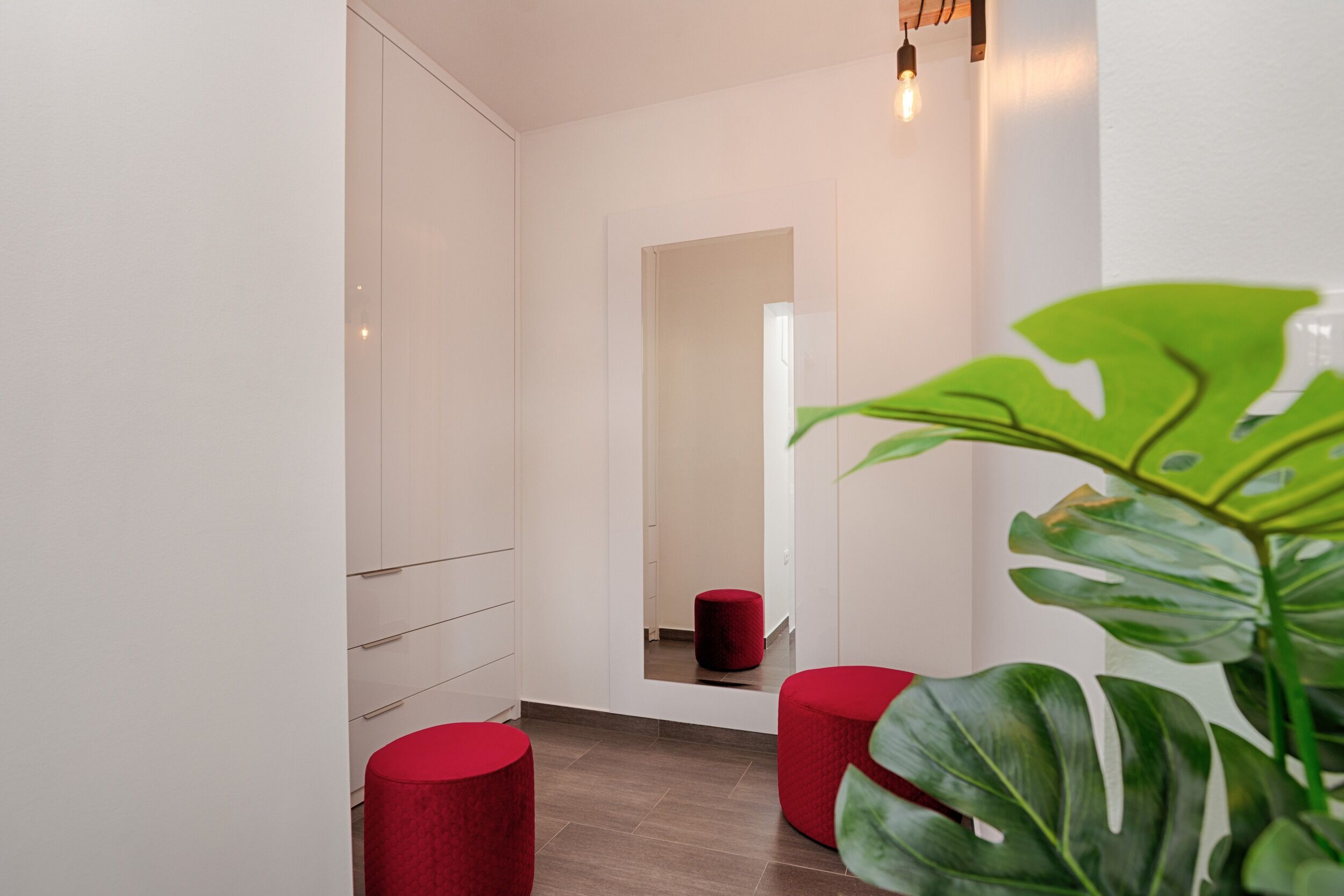 Apartments Basic Vesna 18439-A3