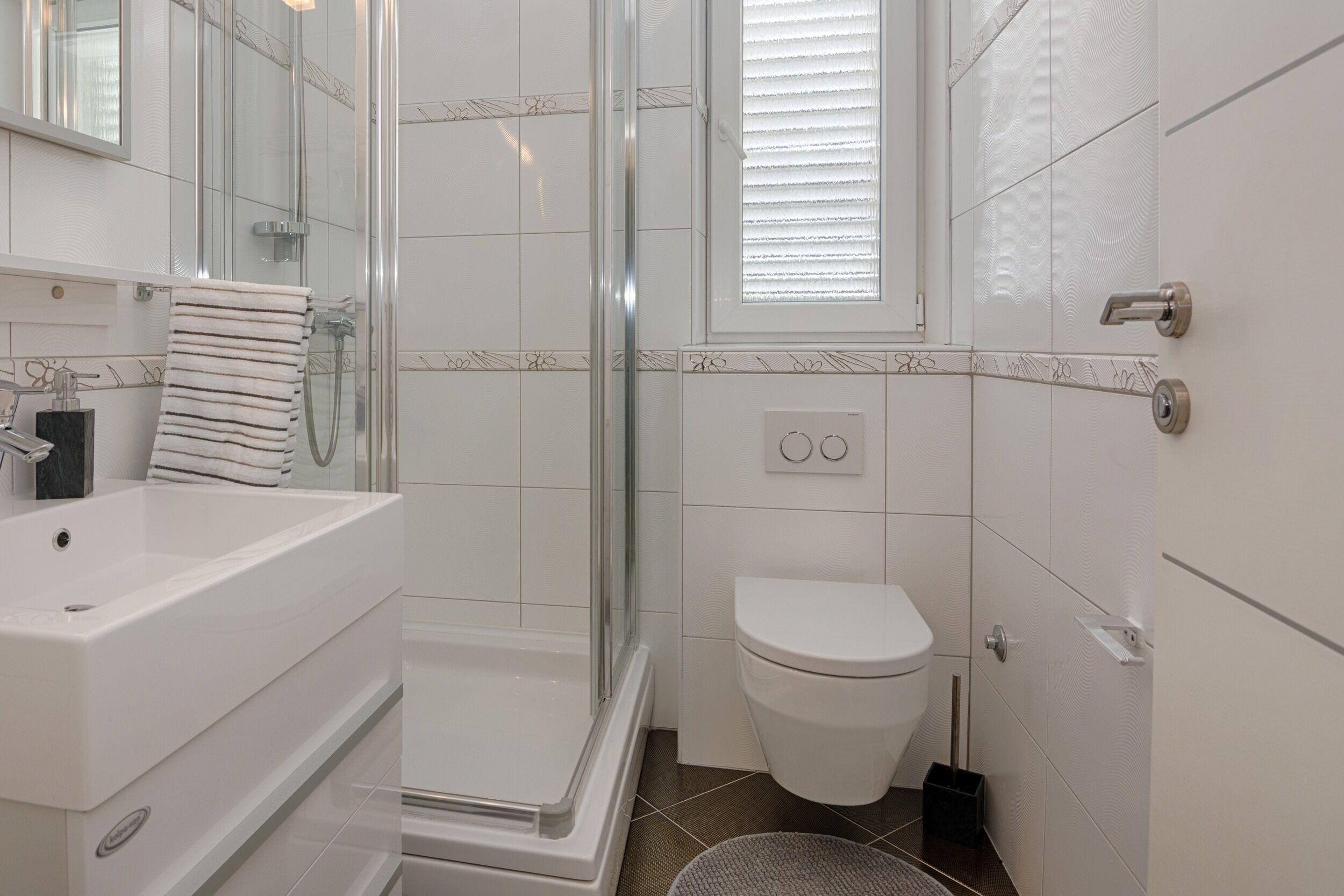 Apartments Basic Vesna 18439-A4