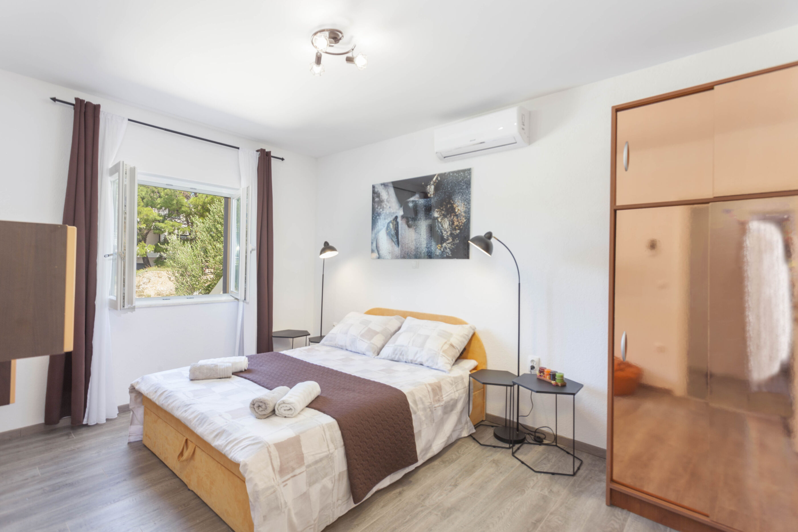 House Arija 58981-K1