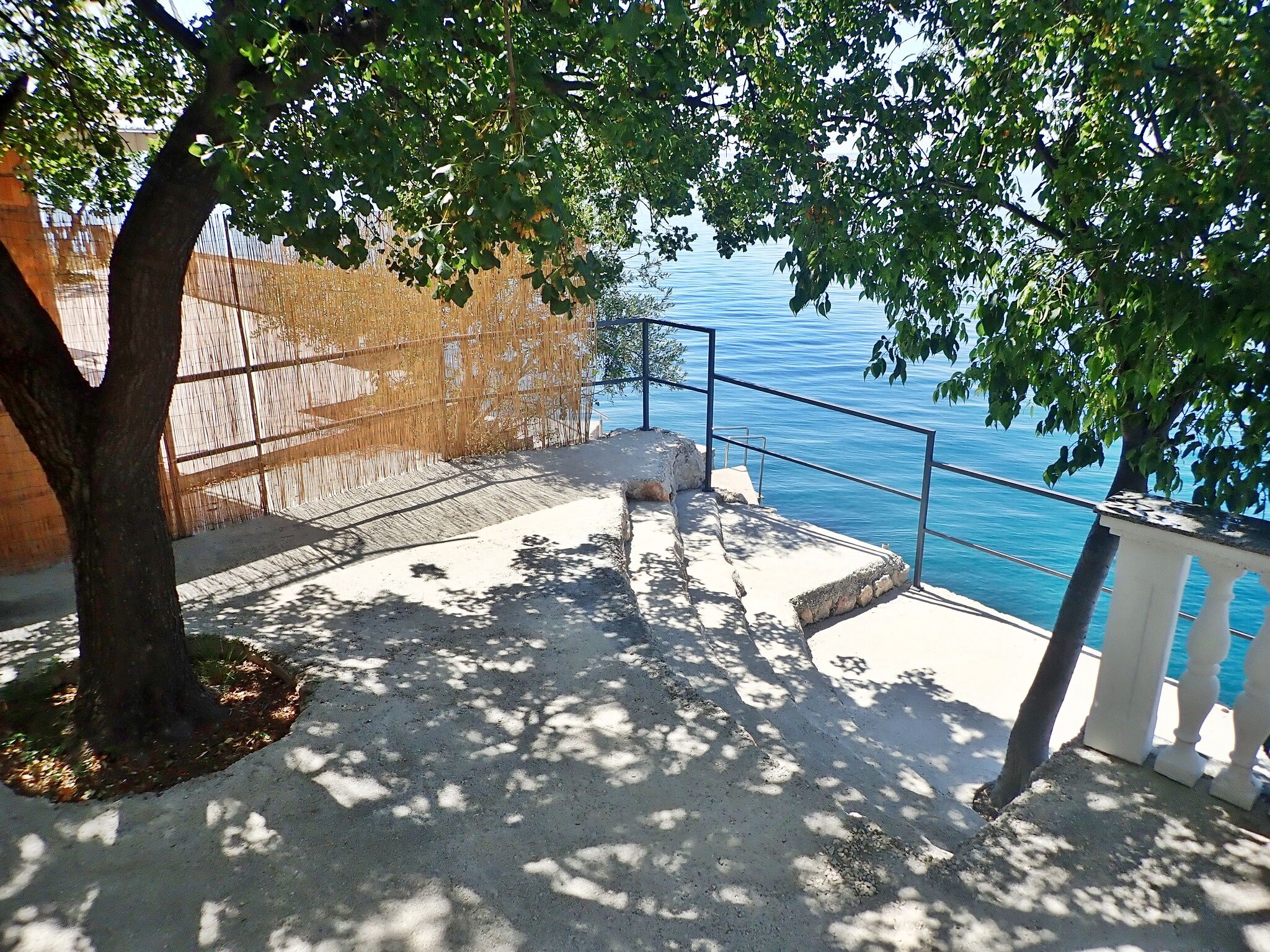 Apartments LILLY BY THE SEA 42016-A2