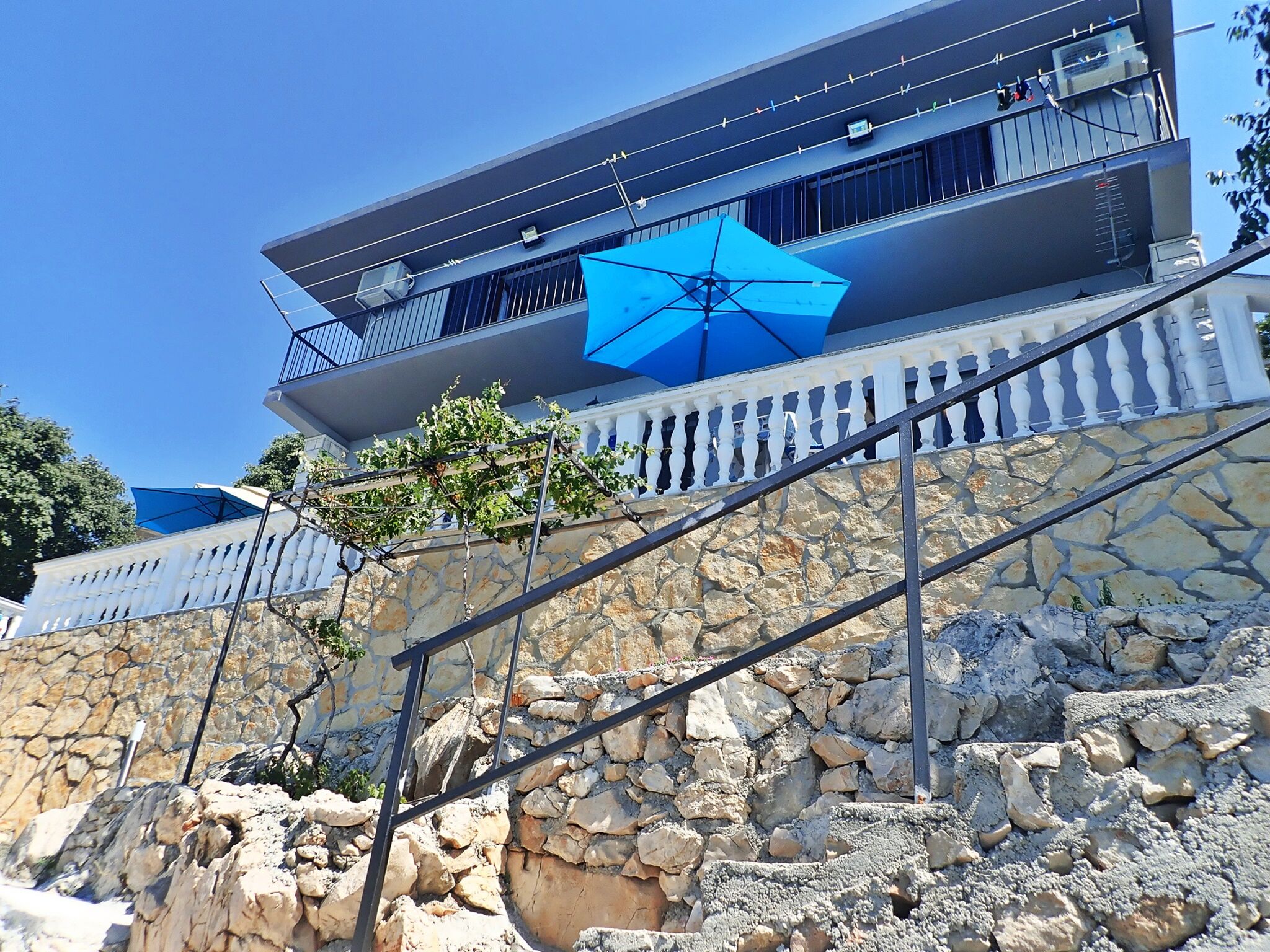 Apartments LILLY BY THE SEA 42016-A2