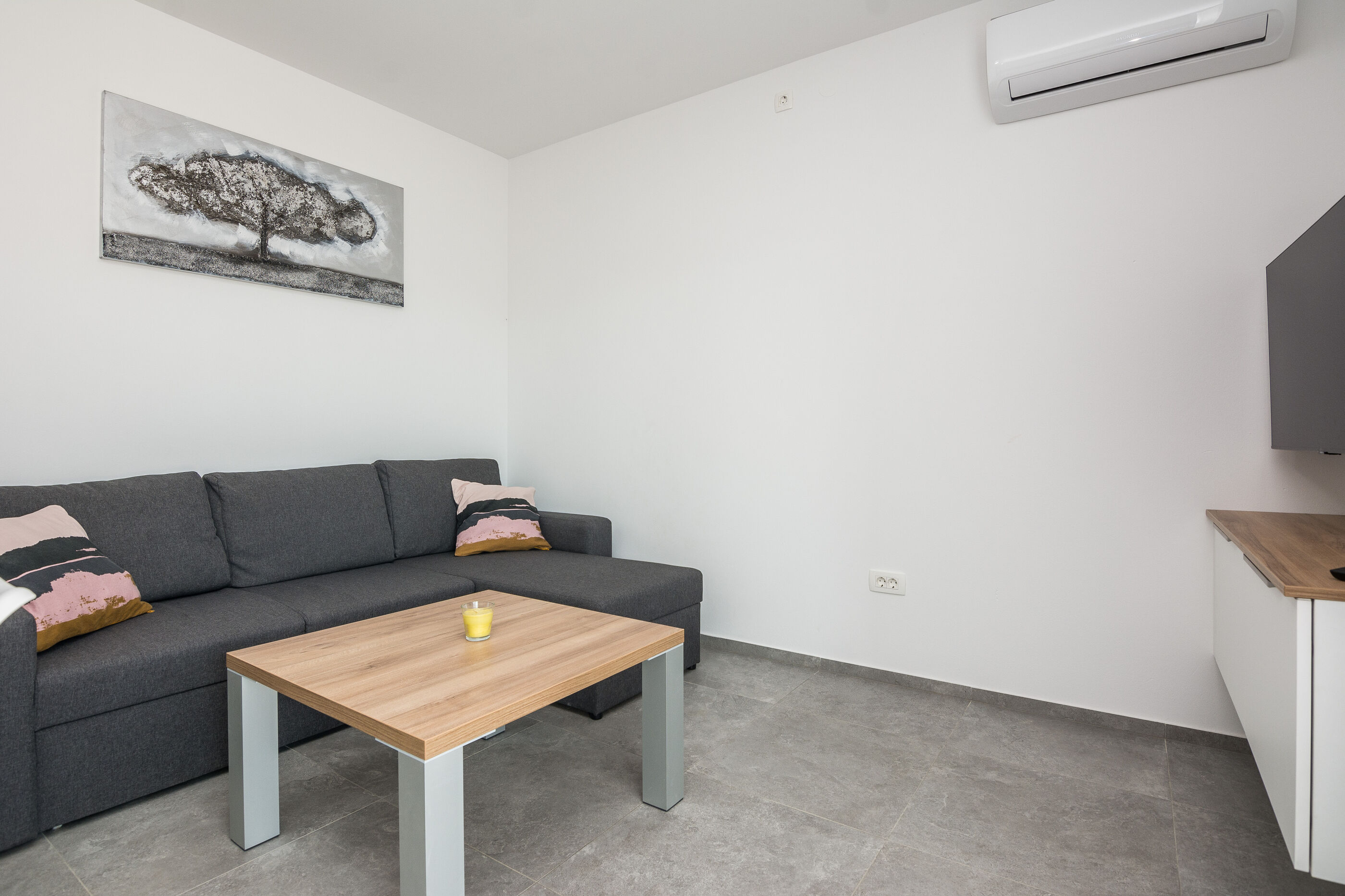 Apartment Spanic 1 36435-A1