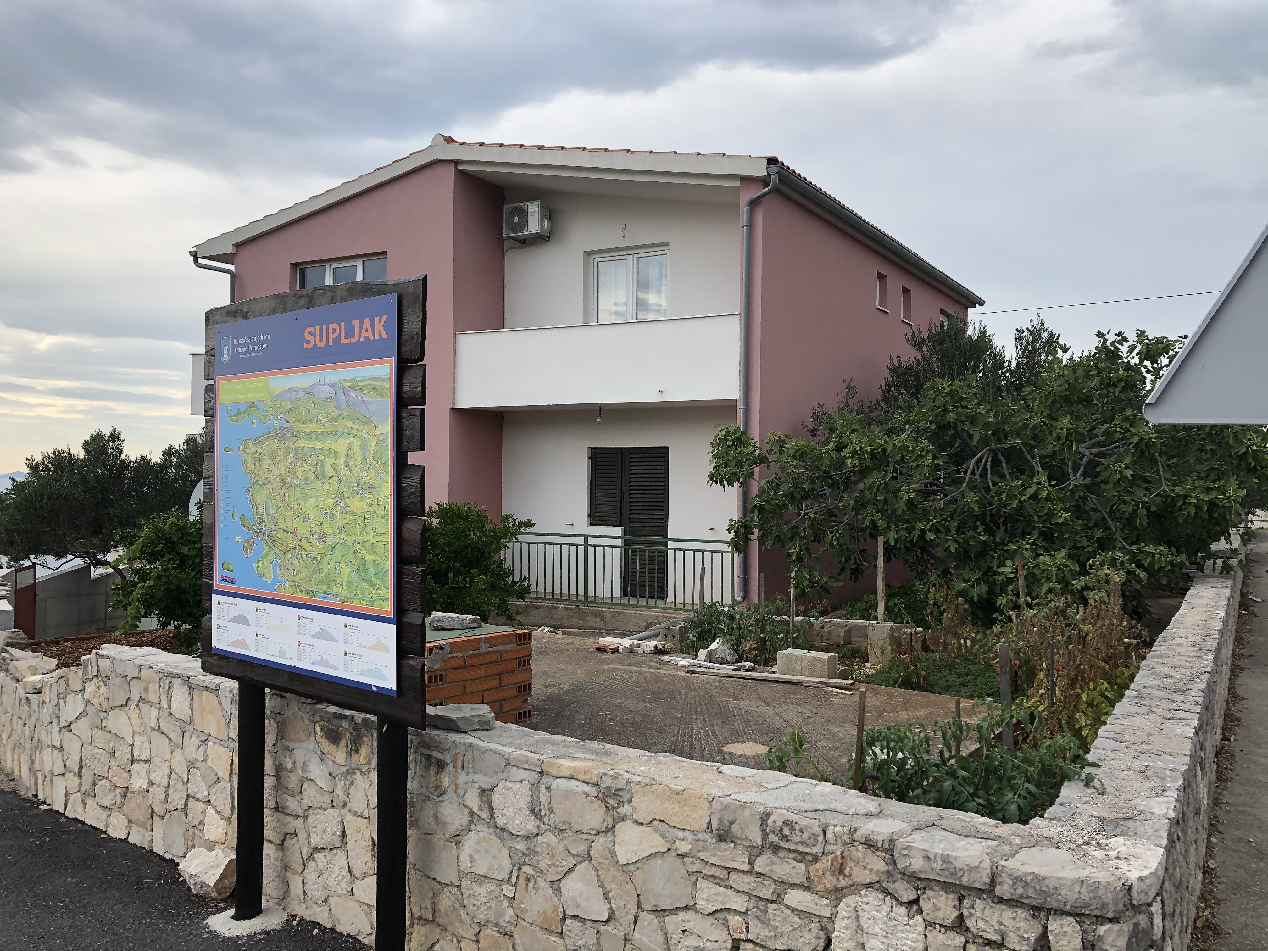 Apartment Conte Cikara 78621-A1