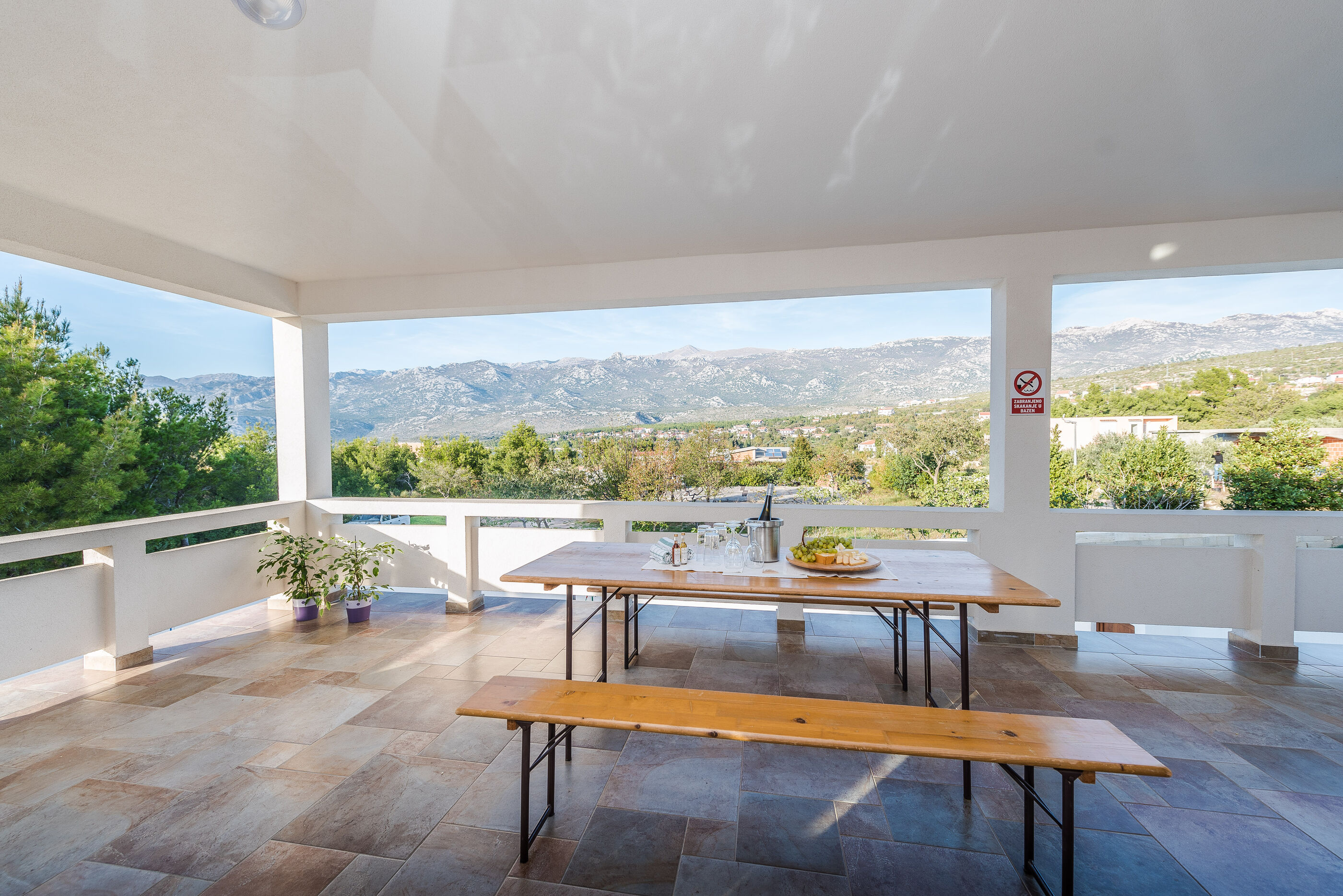 Villa More with pool and garden V5751-K1