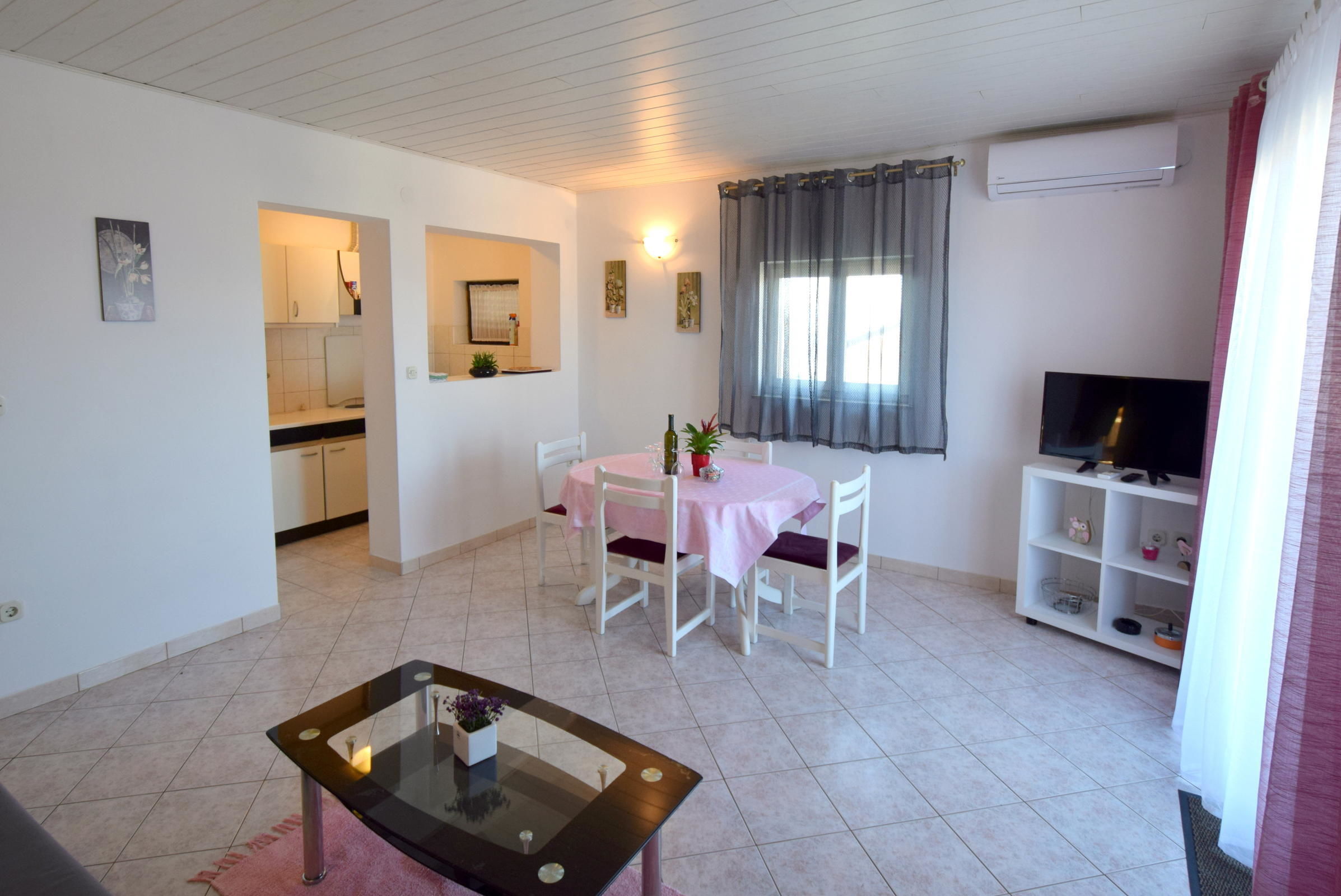 Apartments Marinela 62232-A2