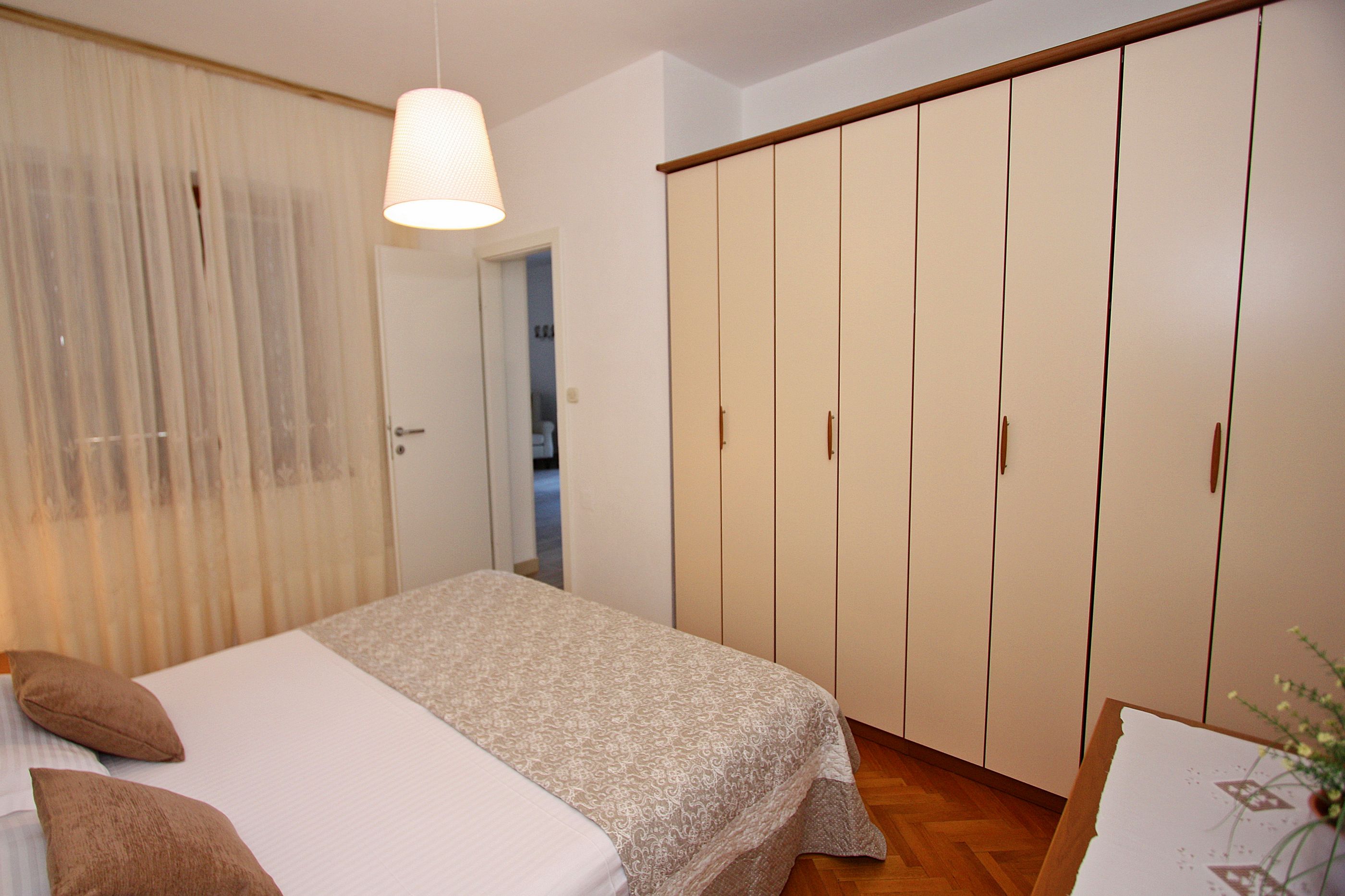 Apartments Irena 38501-A2