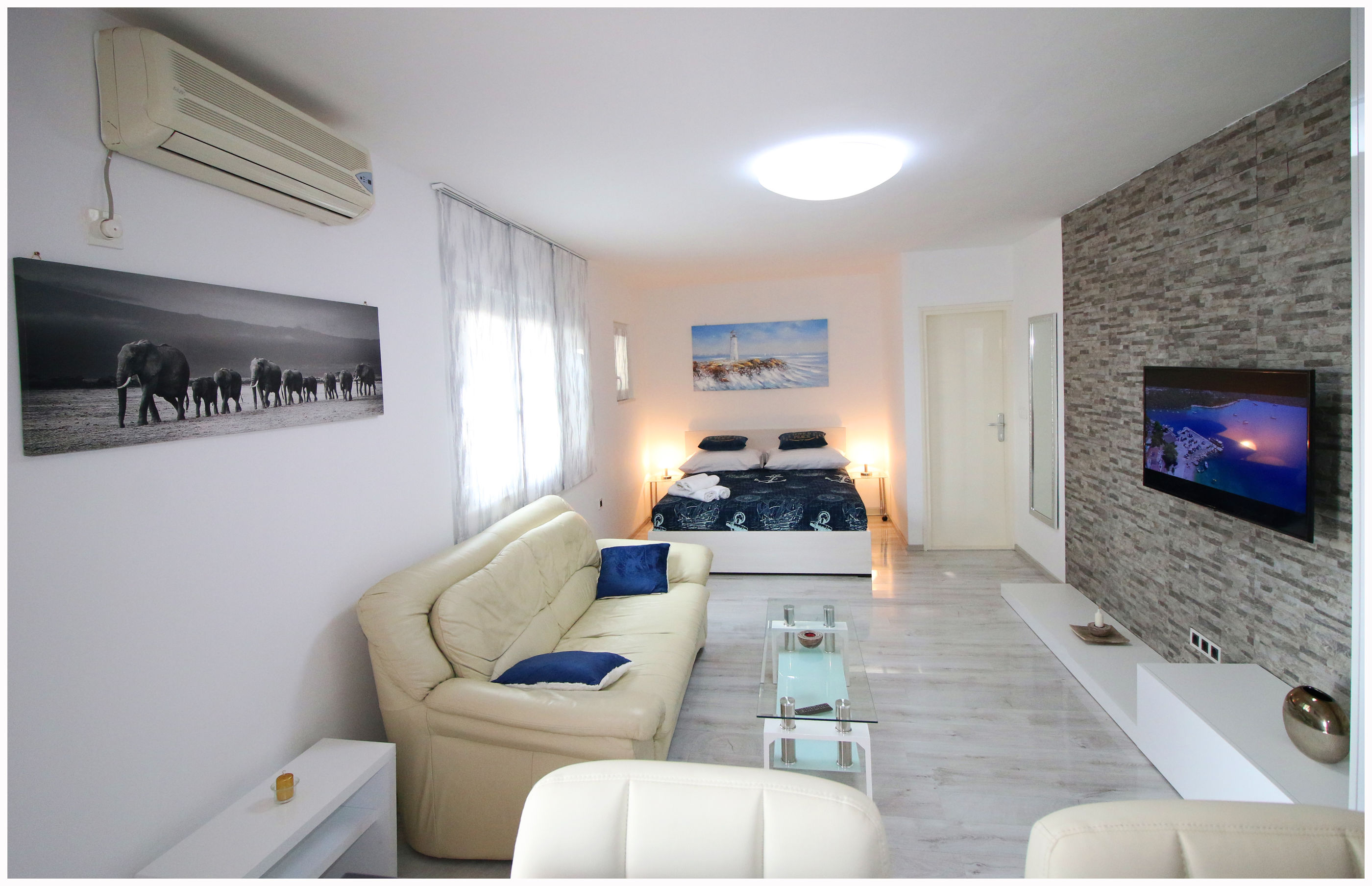 Apartments Eva 61081-A1