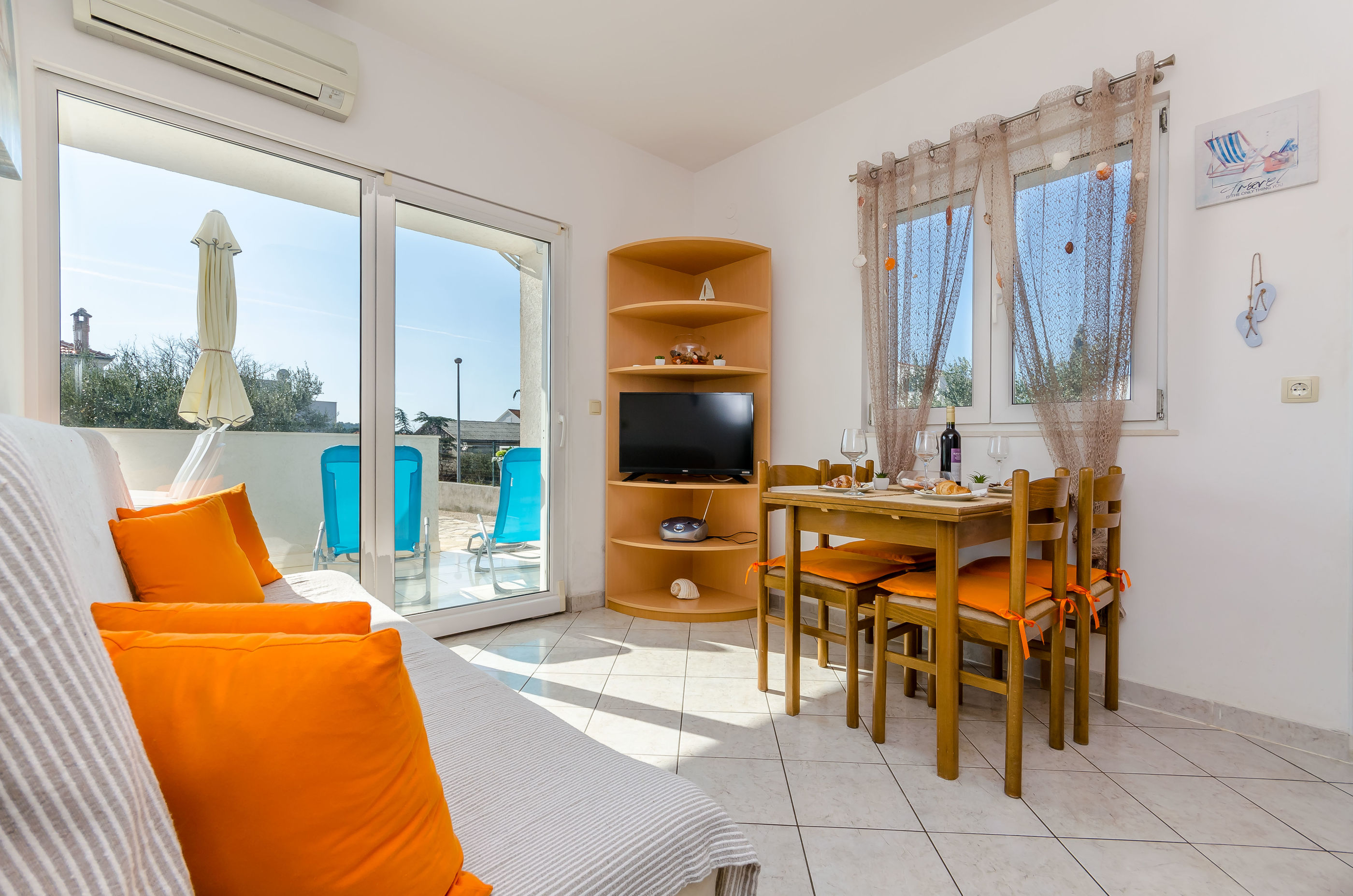 Apartment Sea shell 77241-A1