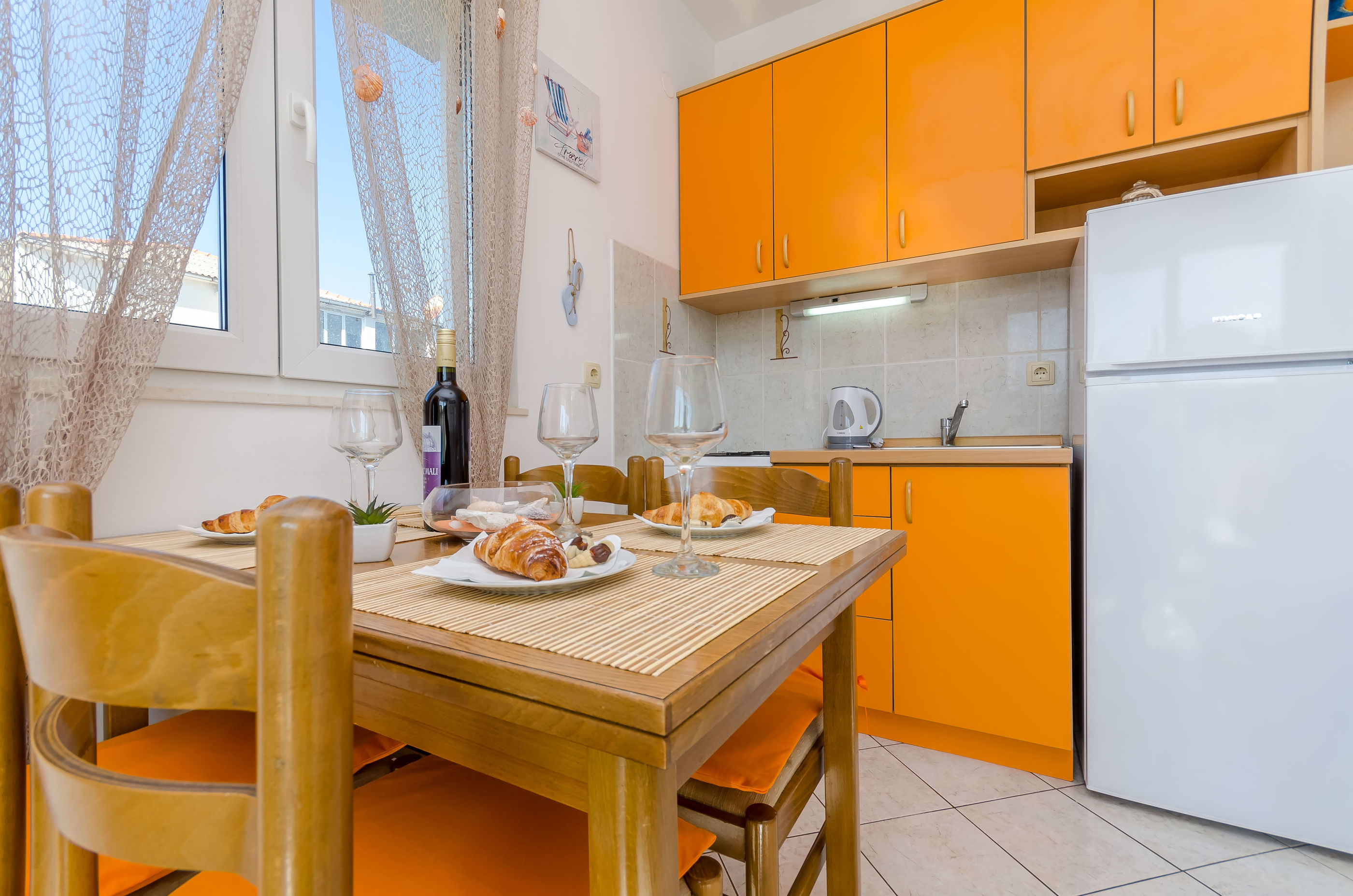 Apartment Sea shell 77241-A1